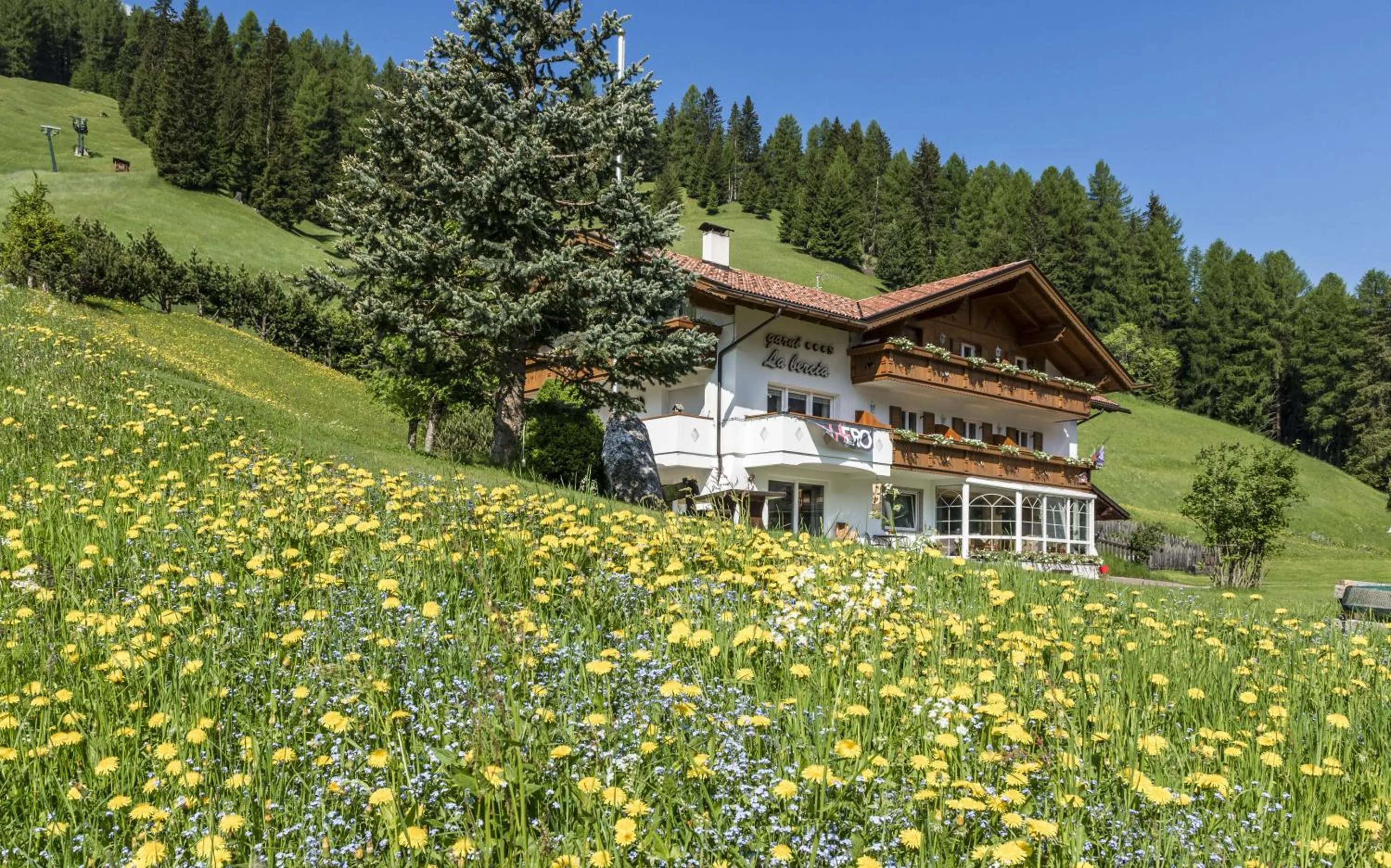 Property building in Garni la Bercia