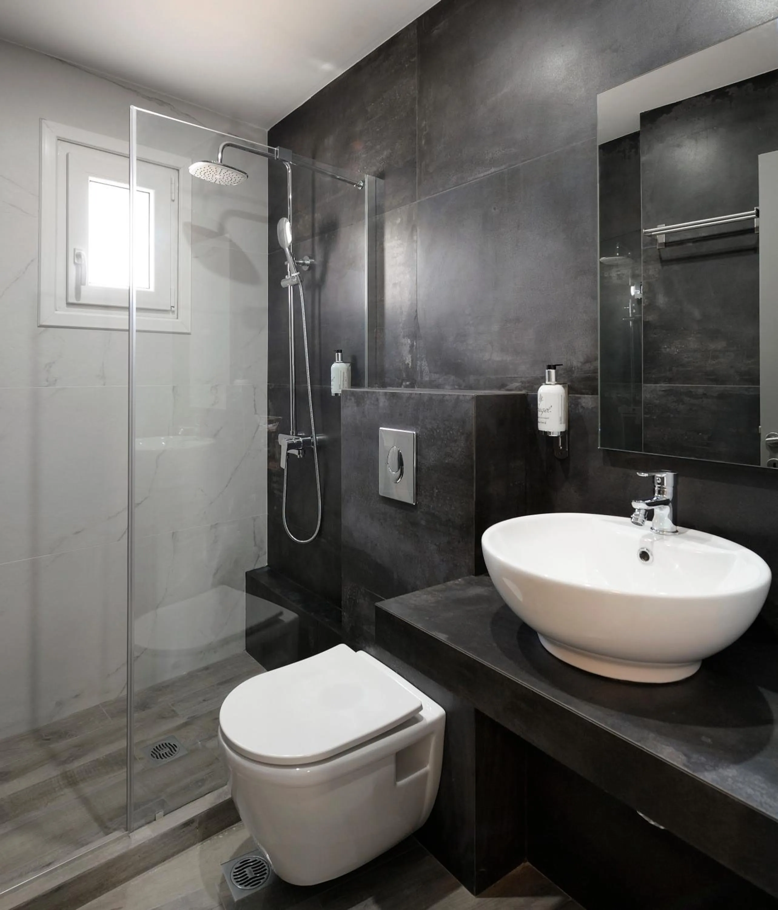 Bathroom in Skianthion