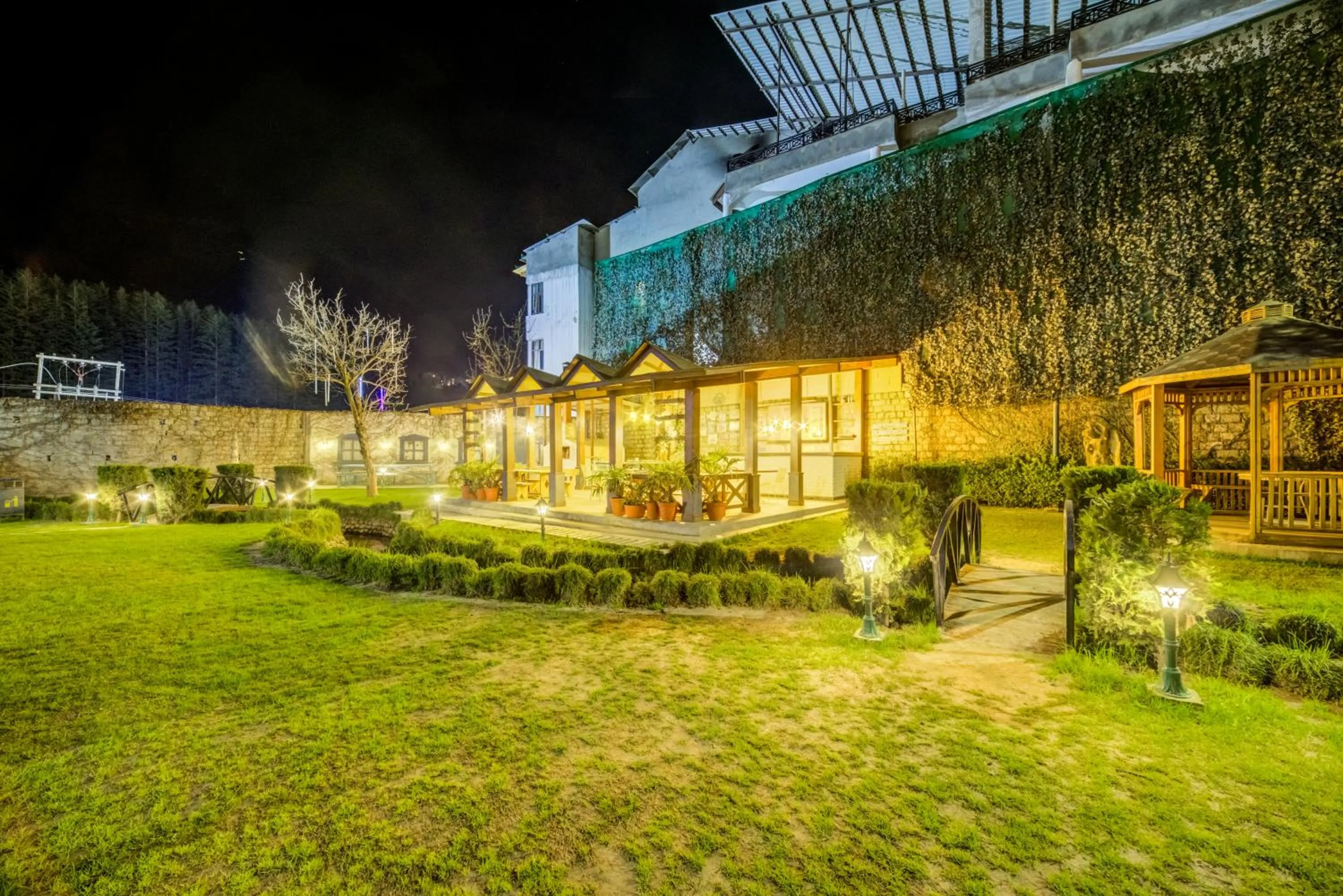 Garden in Rock Manali by Vivaan