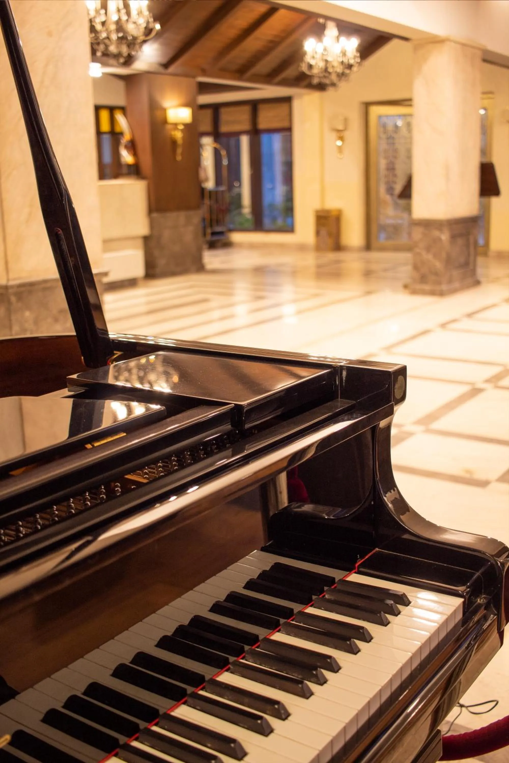 Lobby or reception in Rock Manali by Vivaan