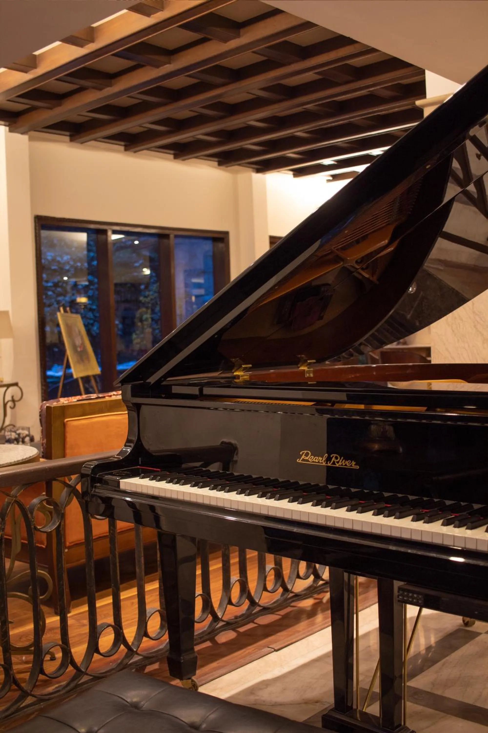 Lobby or reception in Rock Manali by Vivaan