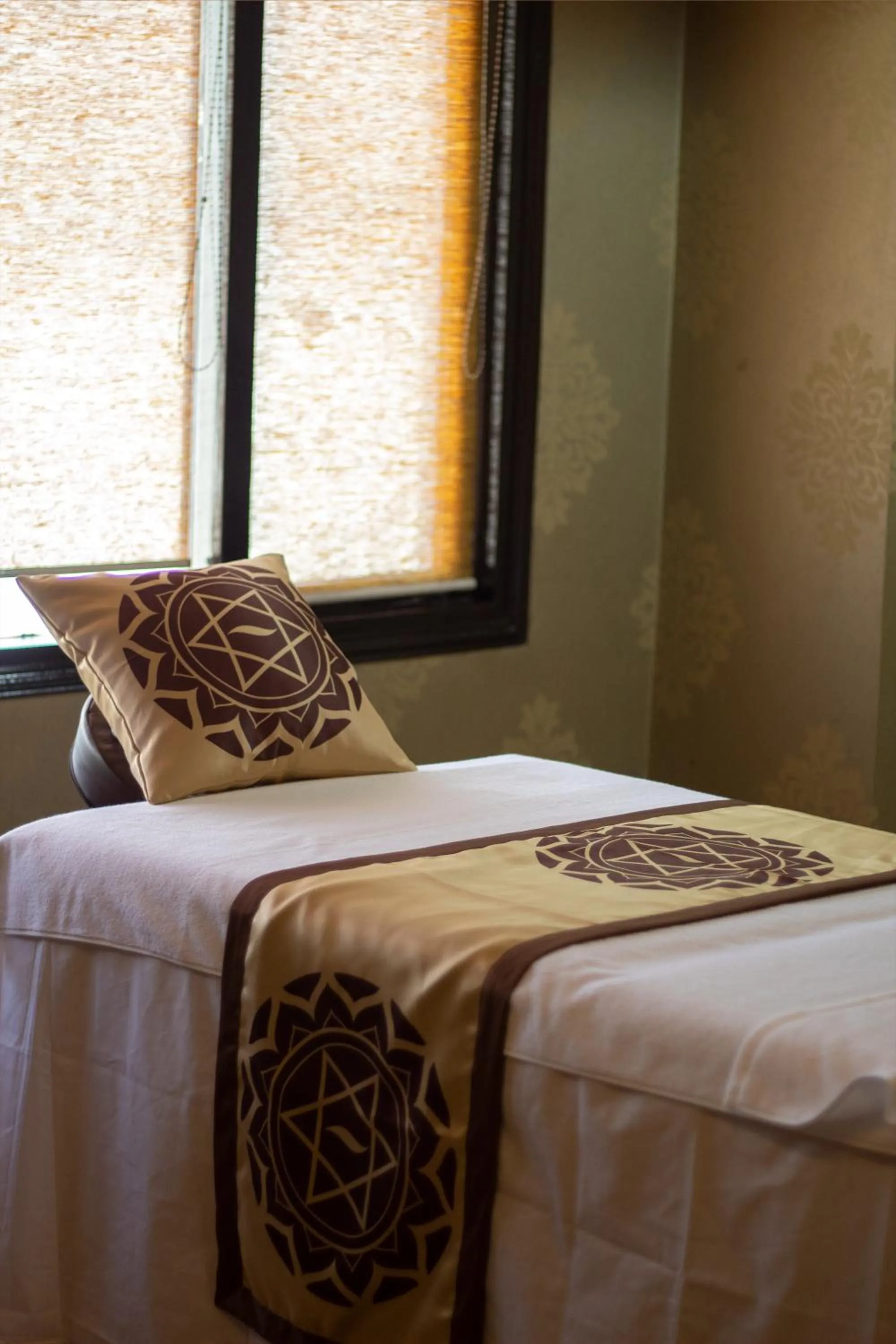 Spa and wellness centre/facilities, Bed in Rock Manali by Vivaan