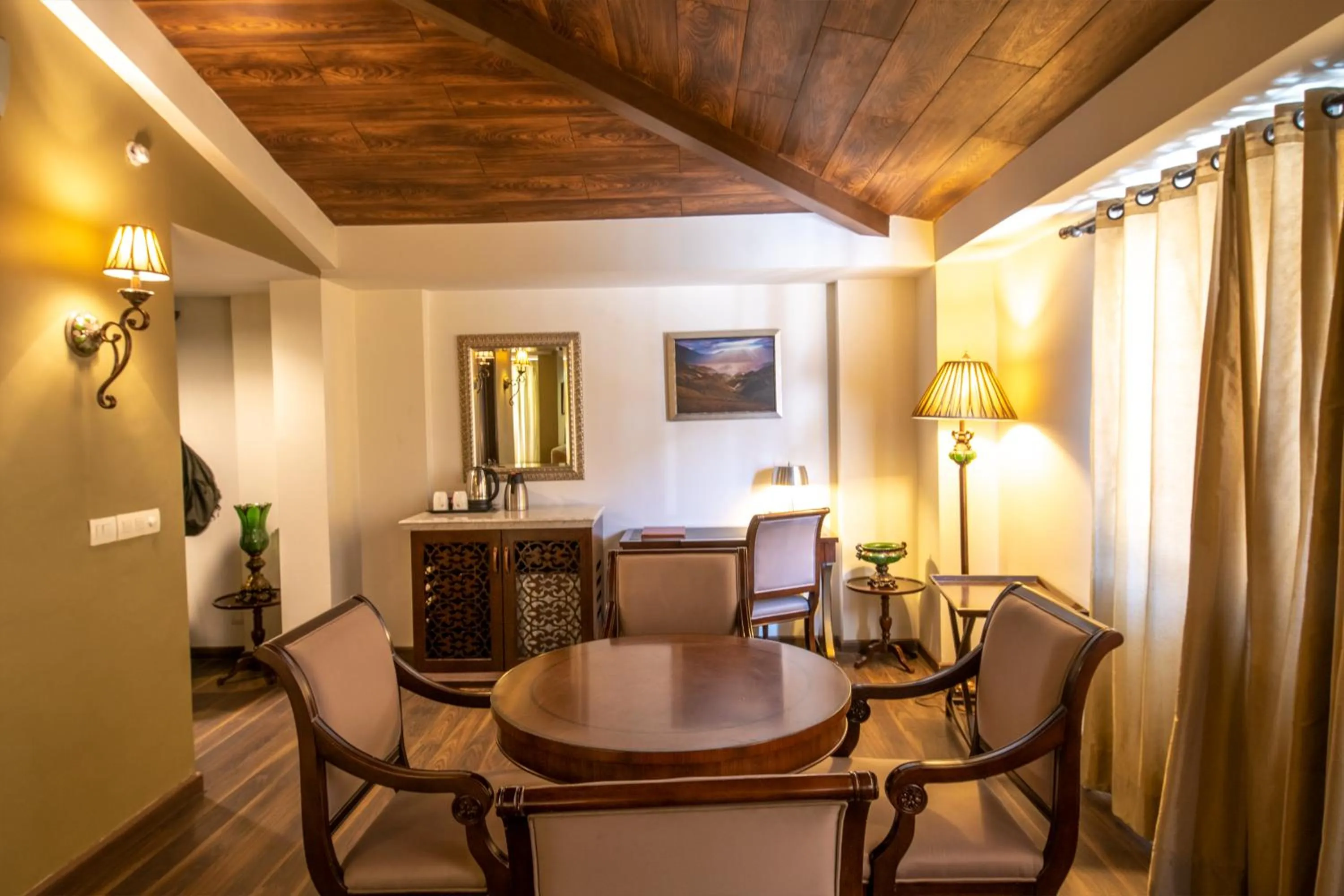 Living room in Rock Manali by Vivaan