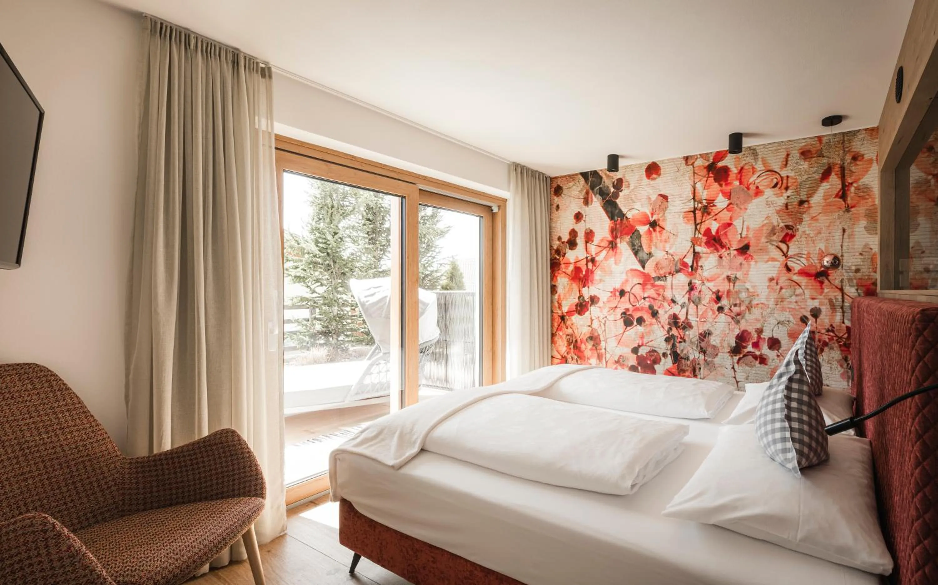 Photo of the whole room, Bed in Pension Haus Tirol