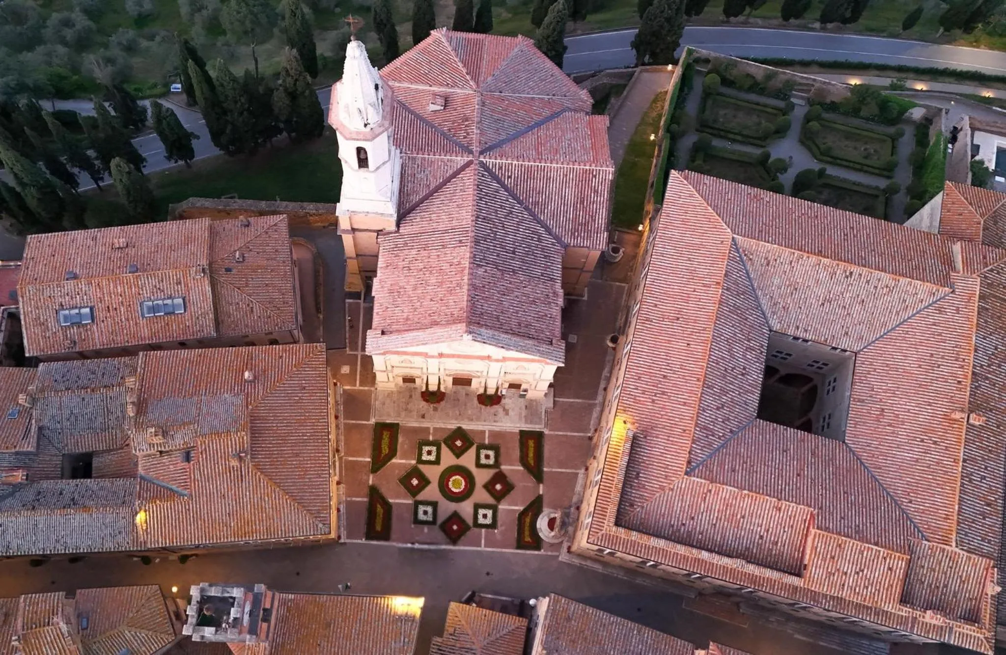 Bird's eye view in ROSSELLINO®