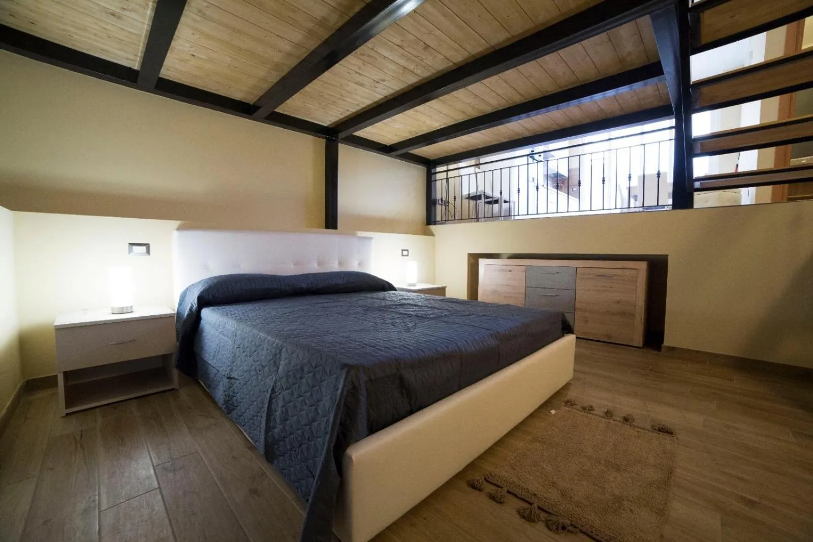 Bed in SUNSET LOFT