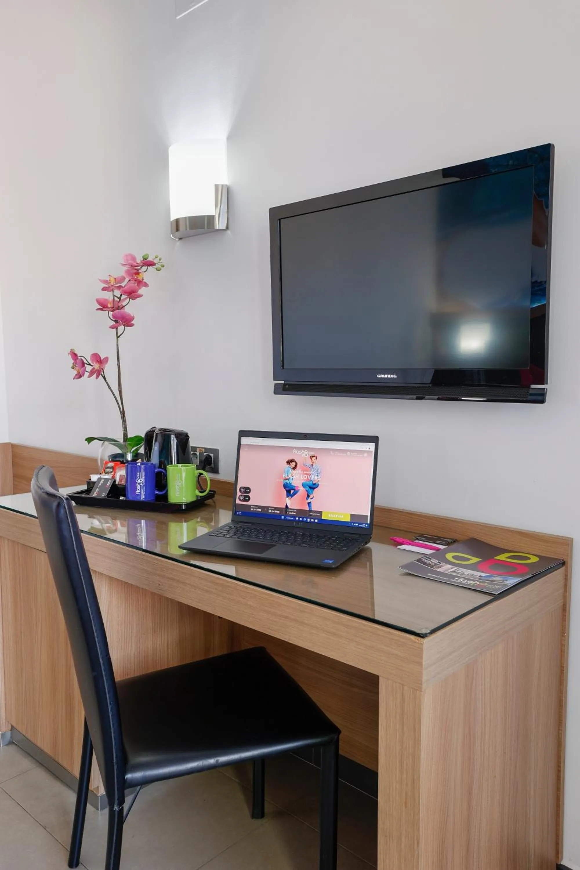 TV and multimedia in Flash Hotel Benidorm - Recommended Adults Only 4 Sup