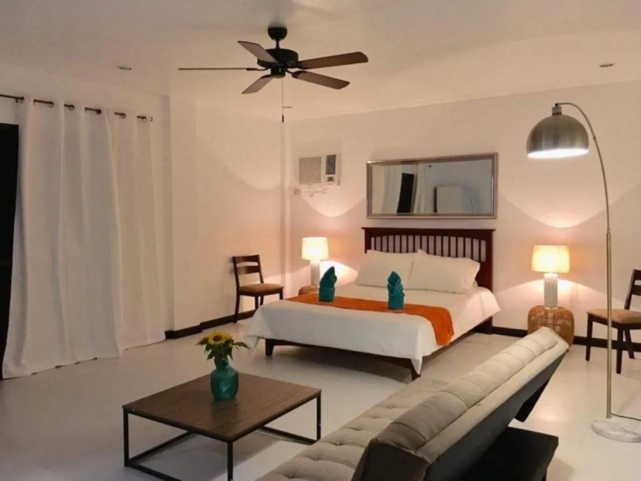 Bed in 1888 Beach Resort