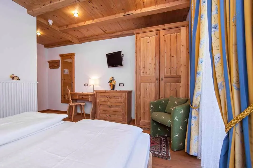 Bed in Hotel Corona Krone