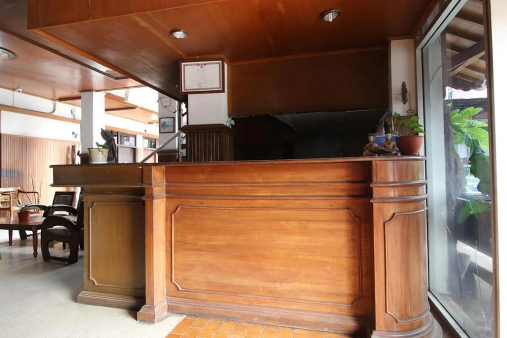 Property building in RedDoorz @ Mantrijeron 2