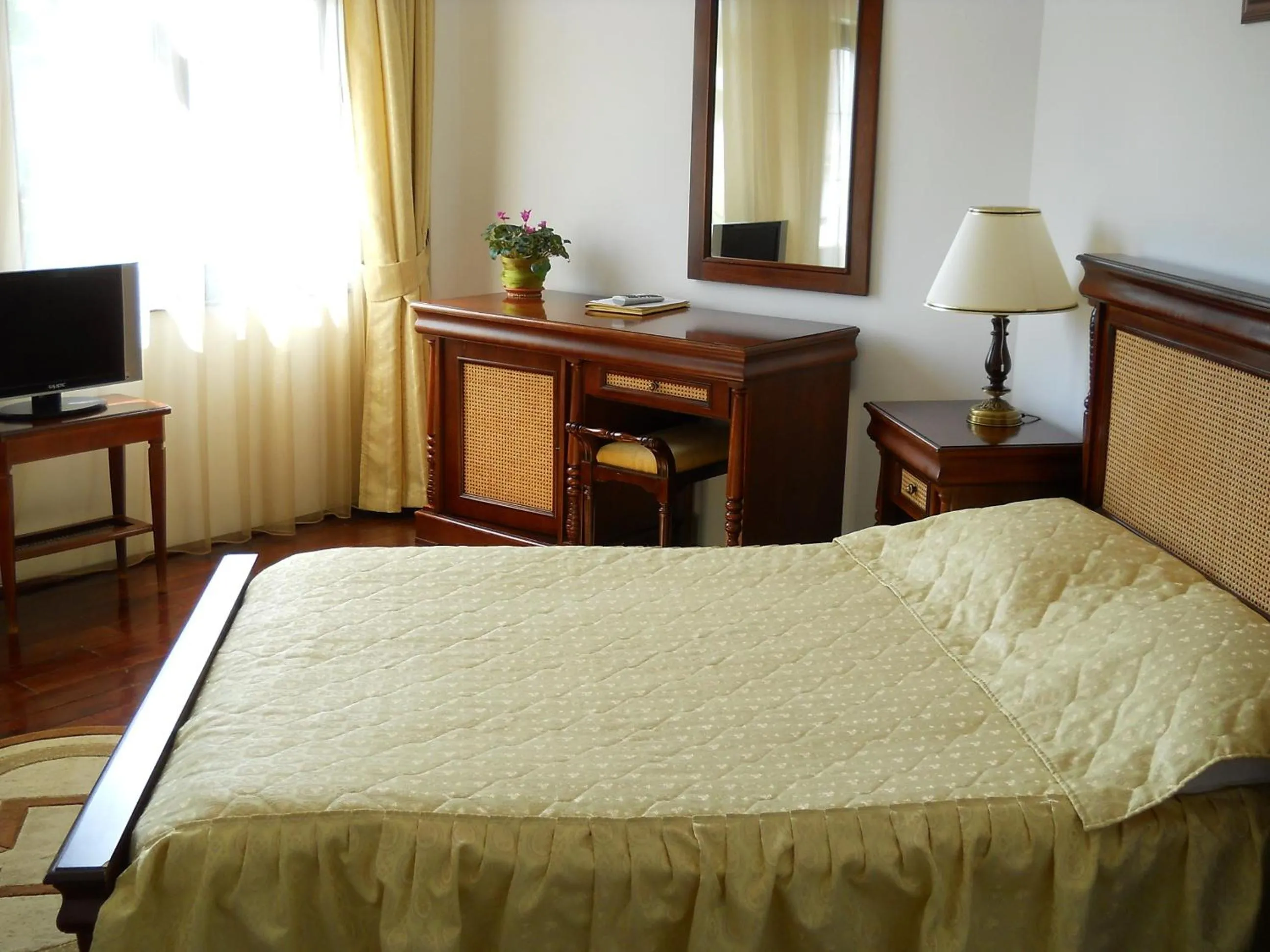 Day, Bed in Casa Domneasca