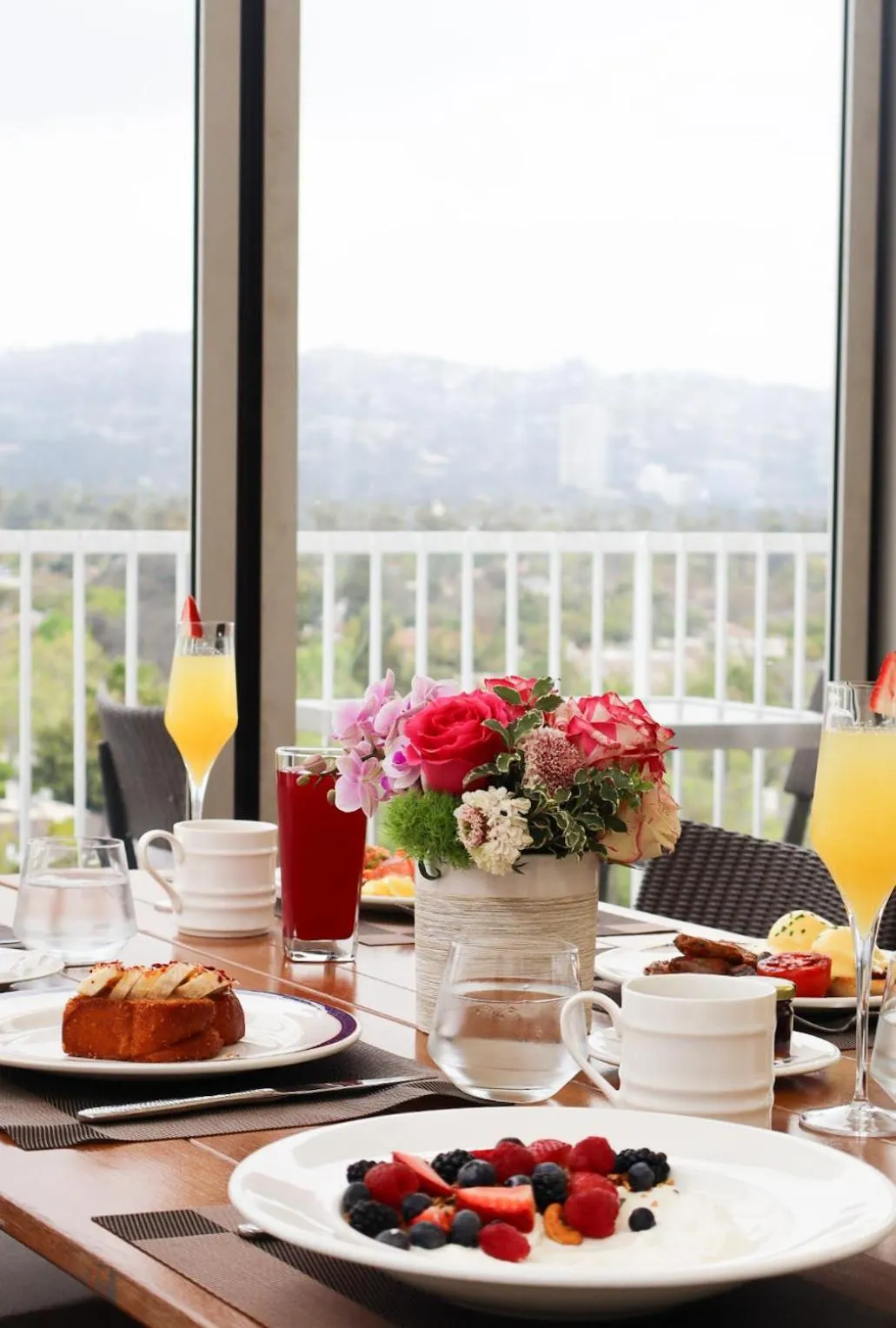 Restaurant/places to eat in The Beverly Hilton