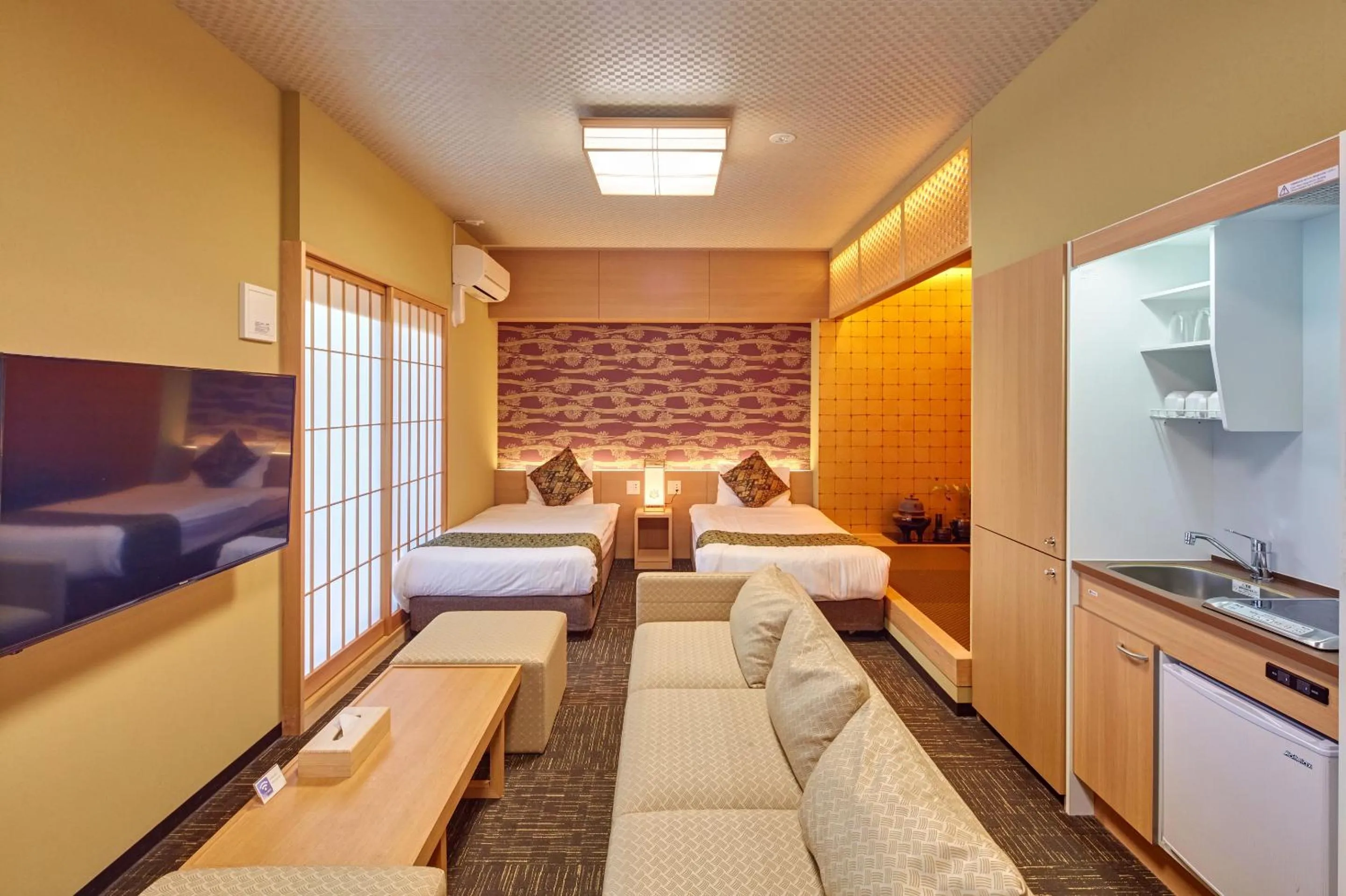 Bathroom, Bed in Hotel Amaterrace Nippombashi-higashi