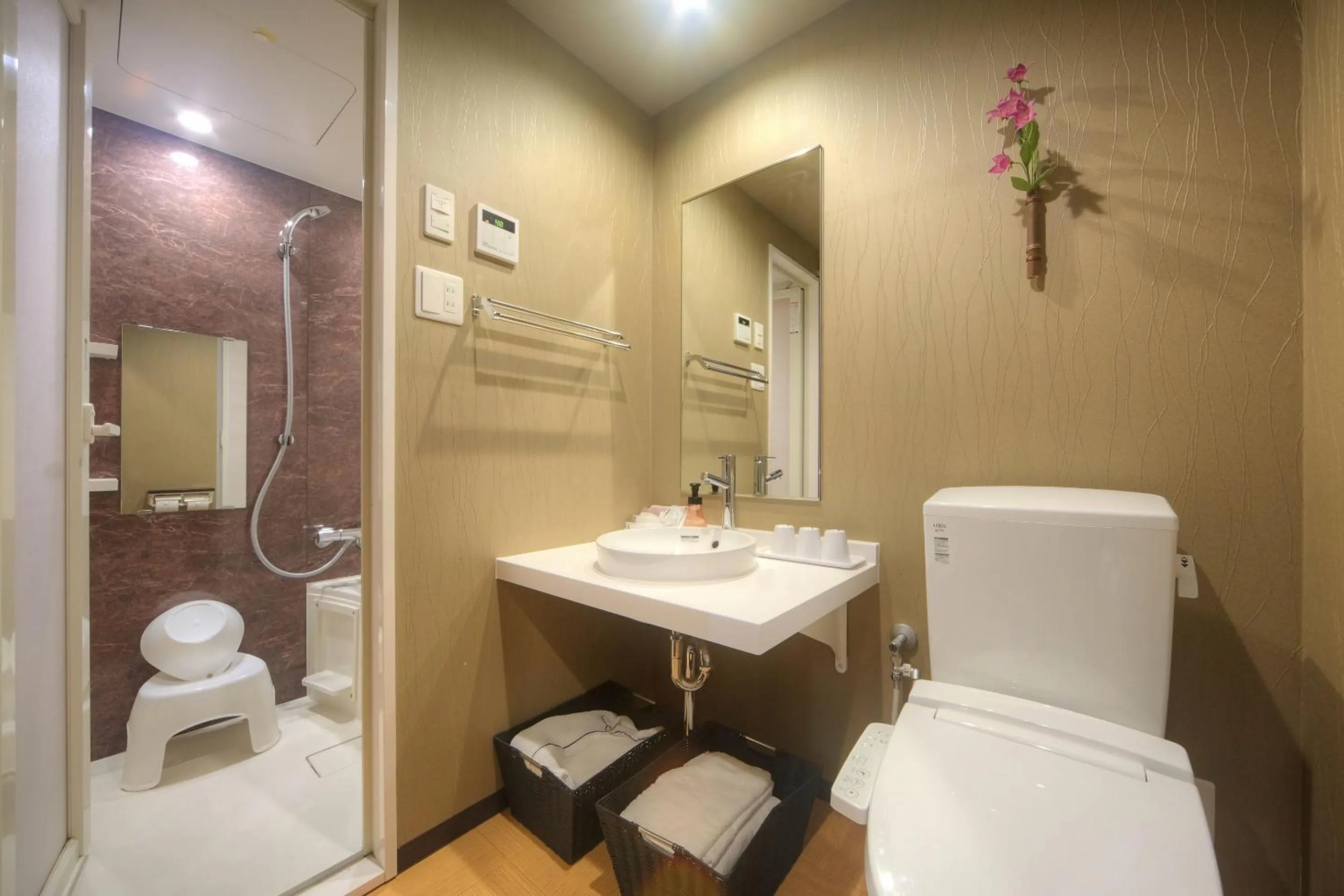 Toilet in Hotel Amaterrace Nippombashi-higashi