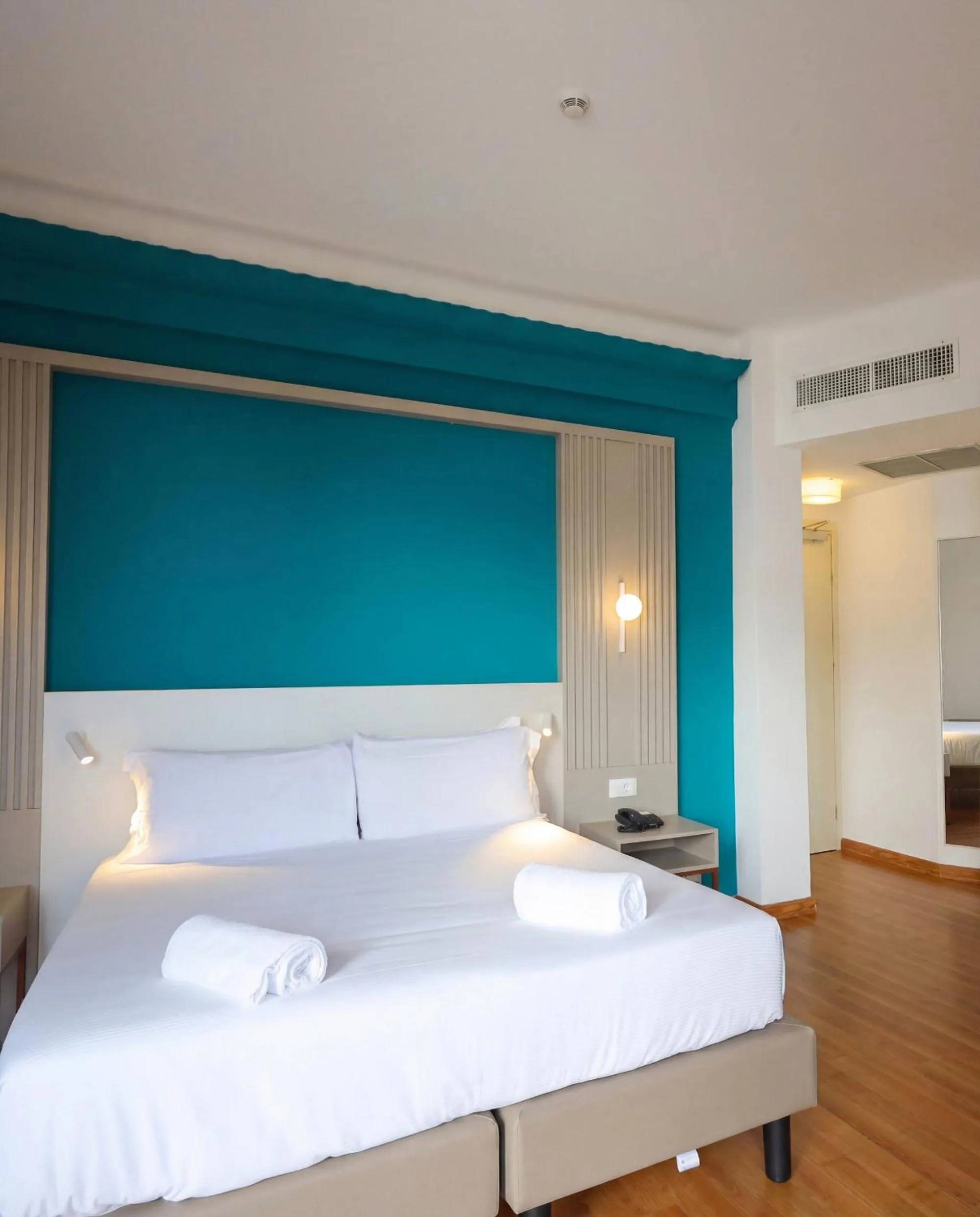 Bed in LVG Hotel Collection - Majestic