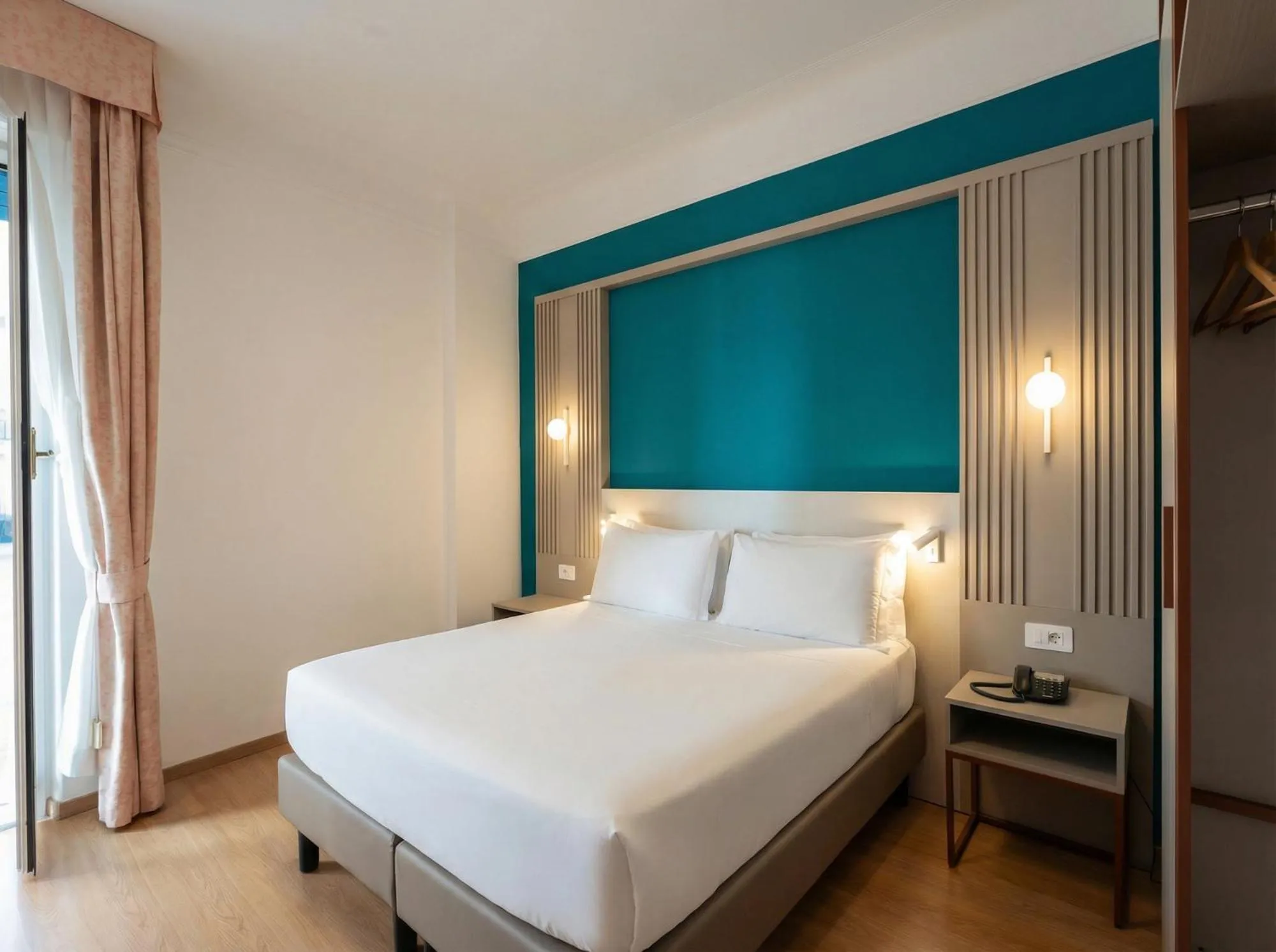 Bed in LVG Hotel Collection - Majestic