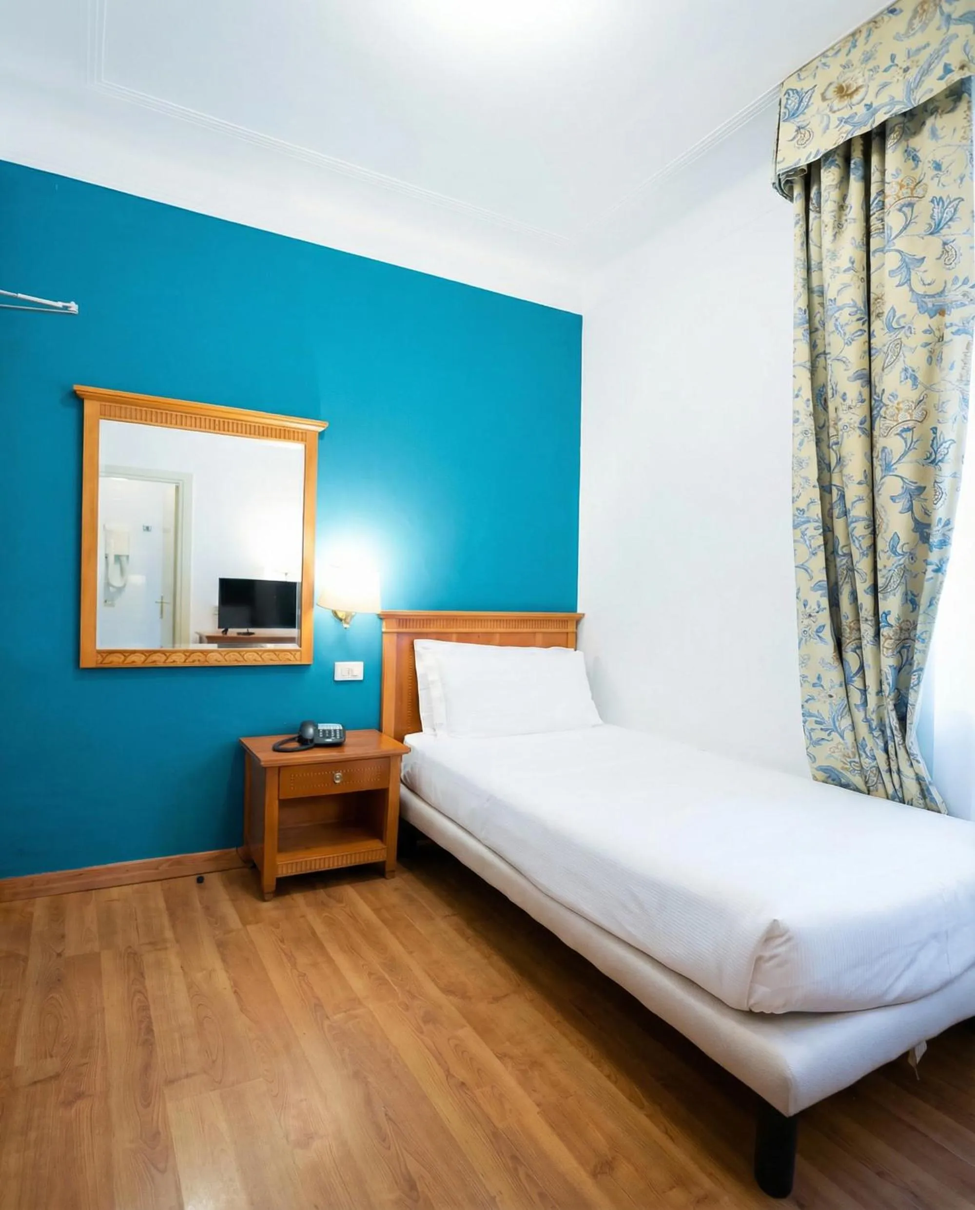 Bed in LVG Hotel Collection - Majestic