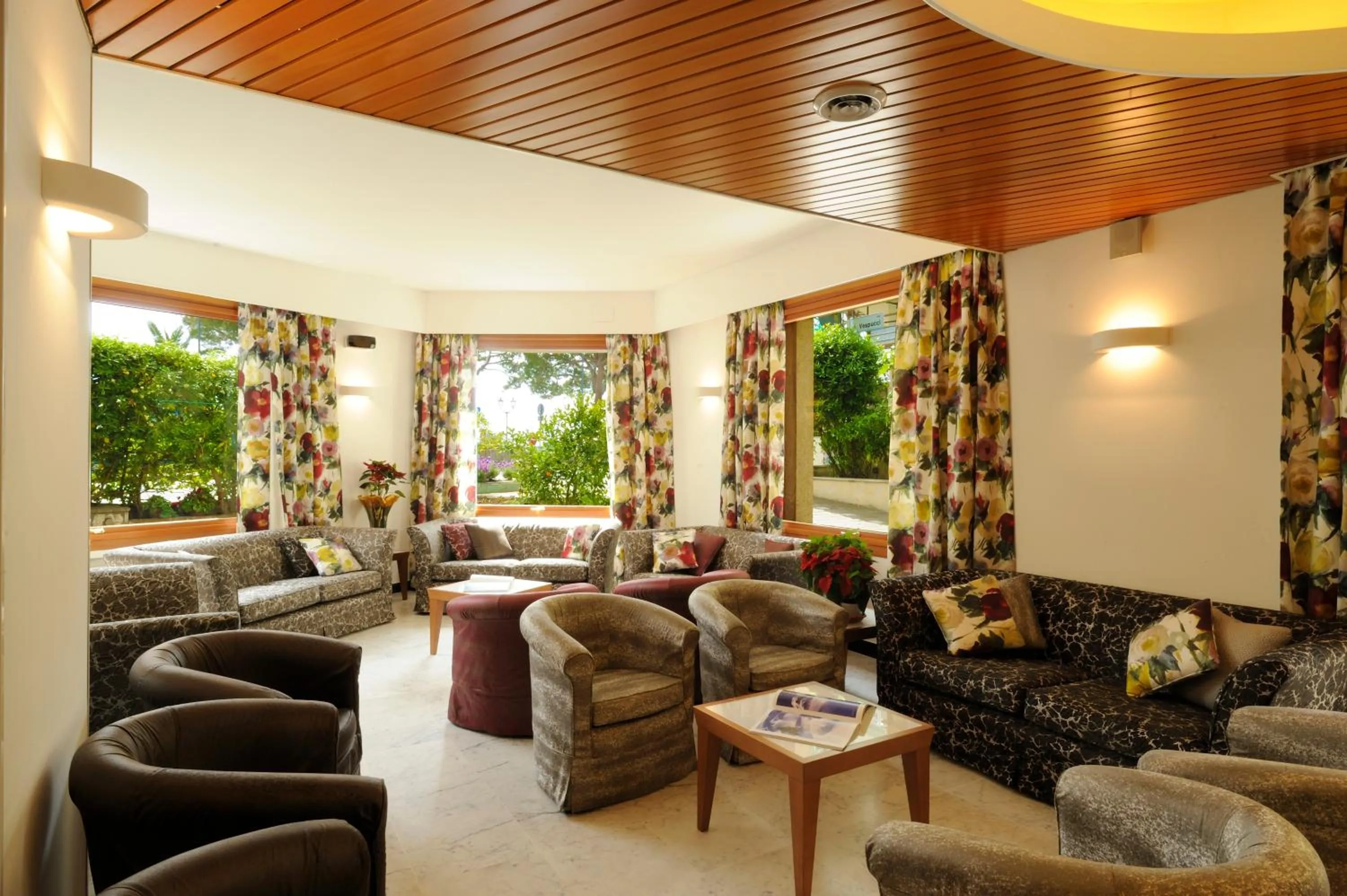 Garden in LVG Hotel Collection - Majestic