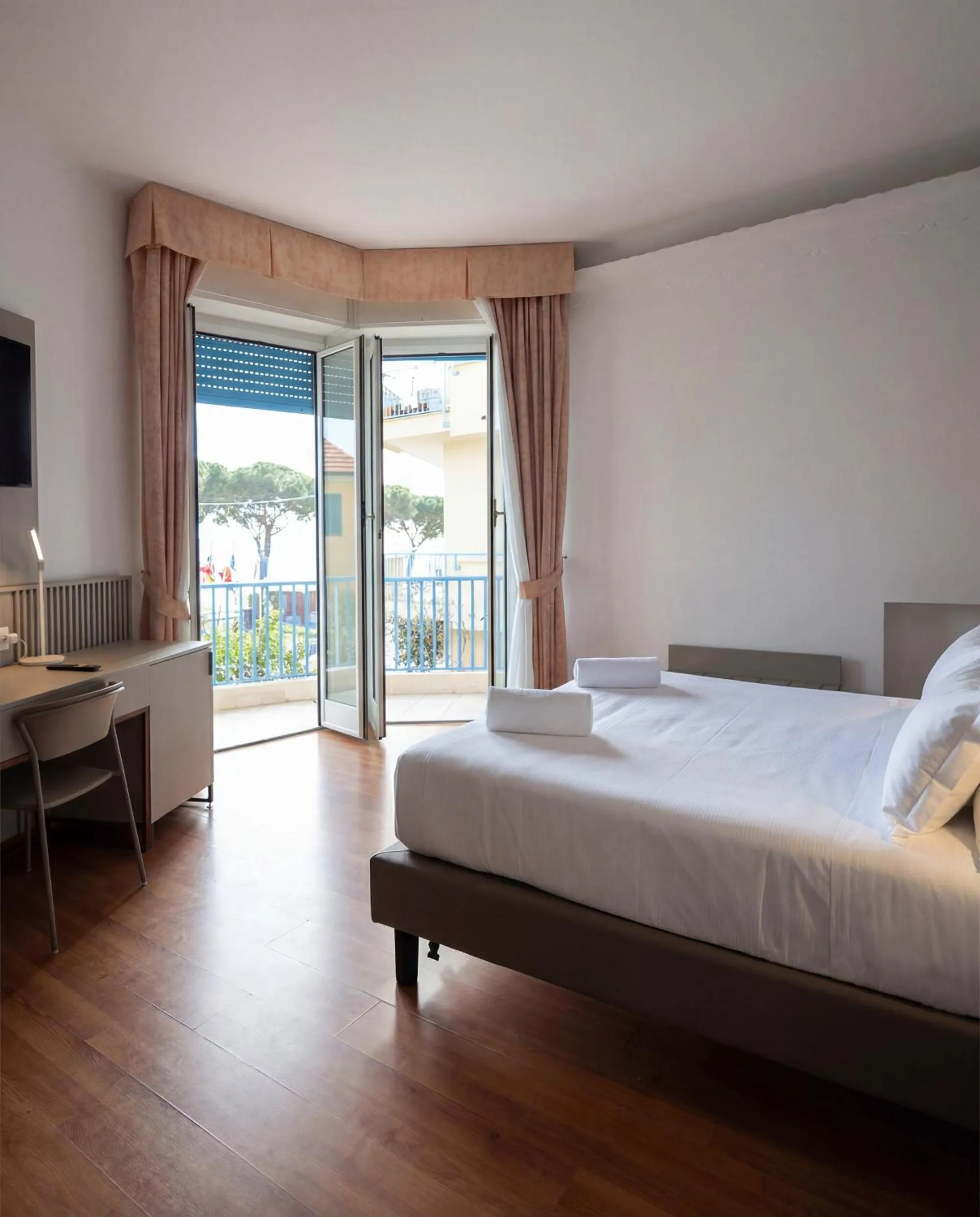 Bed in LVG Hotel Collection - Majestic