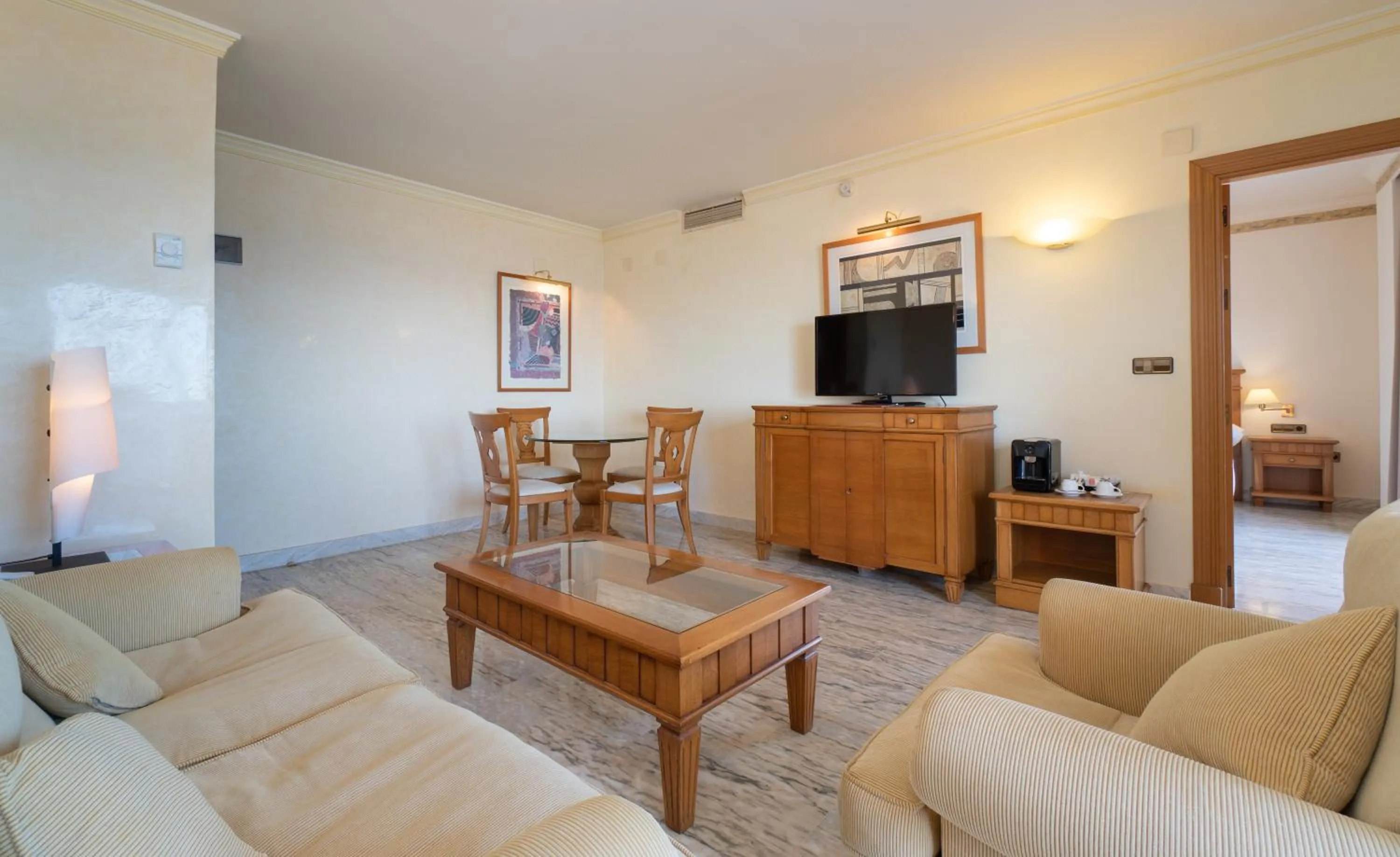 TV and multimedia in MS Amaragua