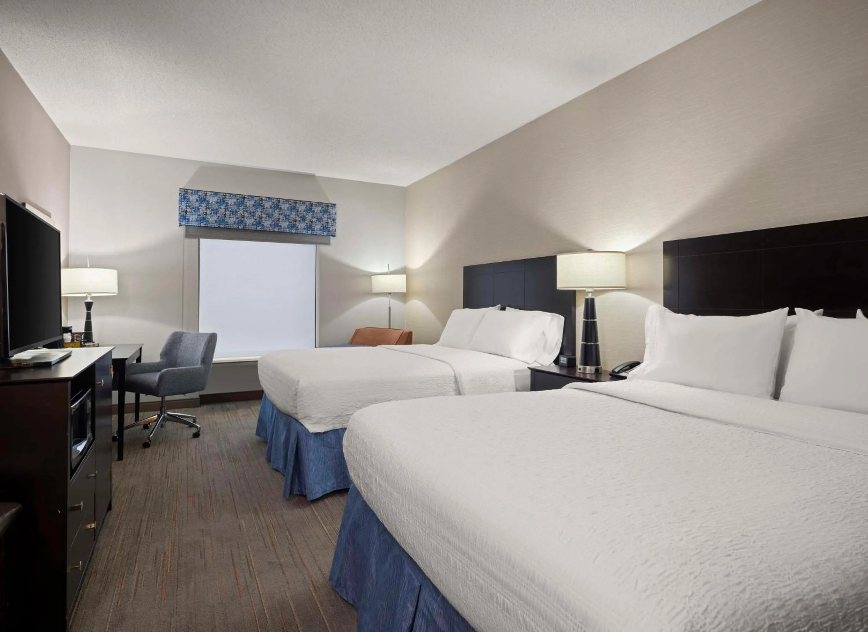 Bed in Hampton Inn & Suites Arundel Mills/Baltimore