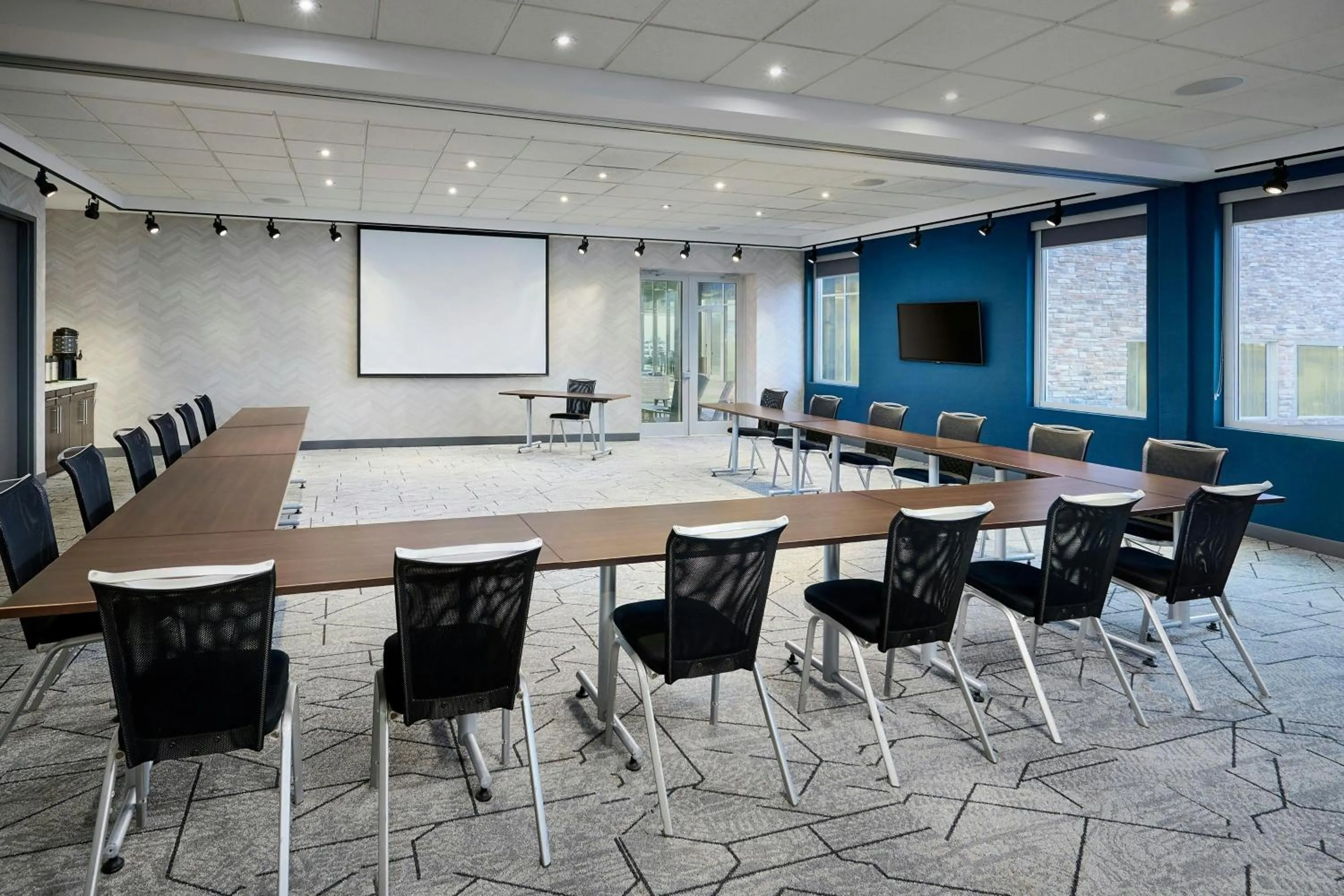 Meeting/conference room in Aloft Vaughan Mills