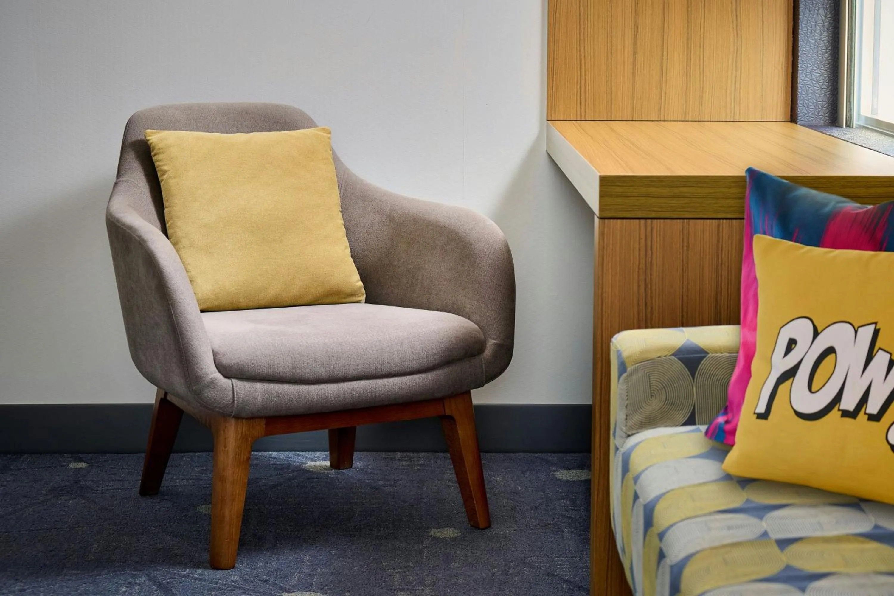 Photo of the whole room in Aloft Vaughan Mills