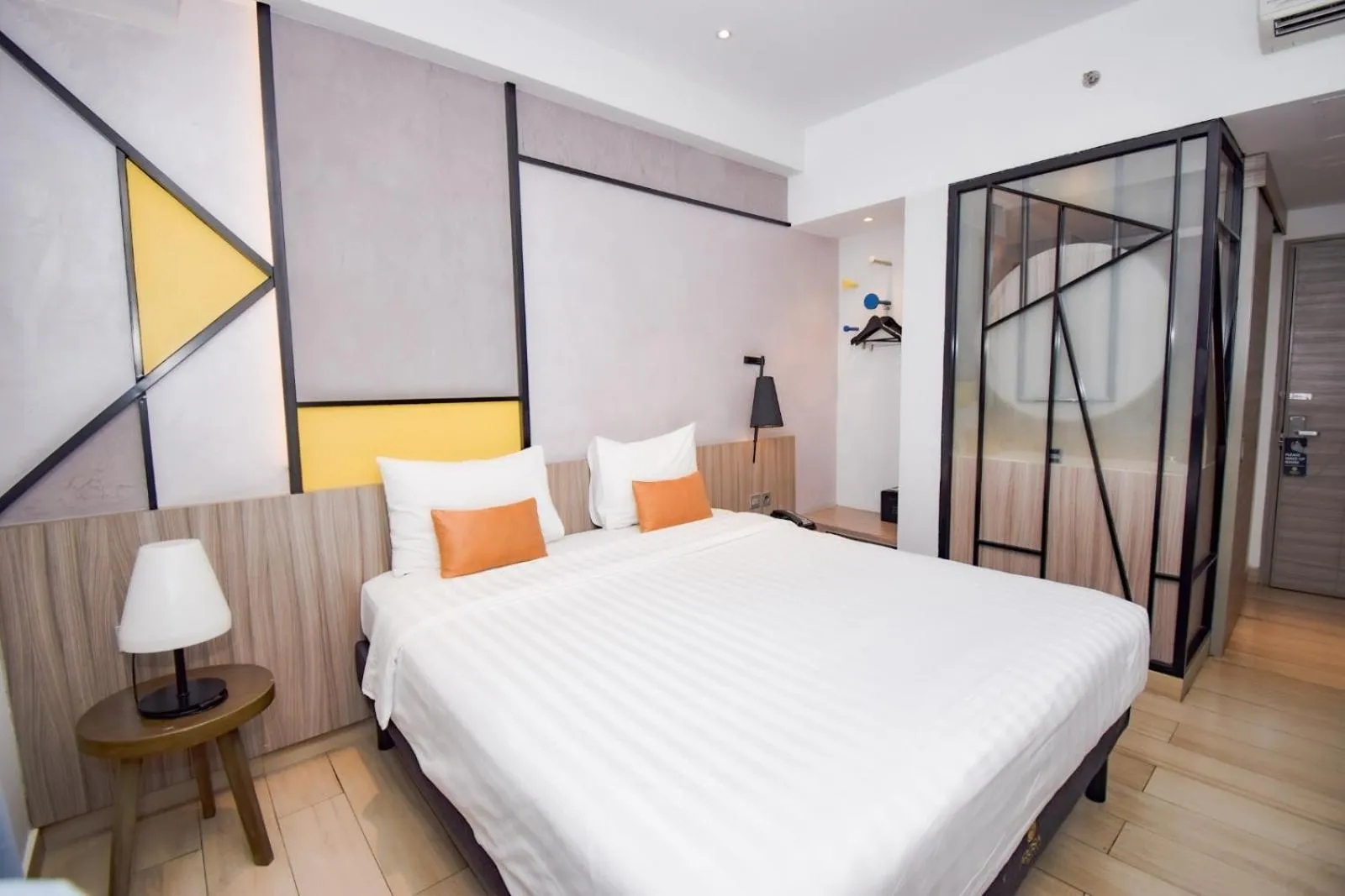 Bed in Arosa Hotel Jakarta