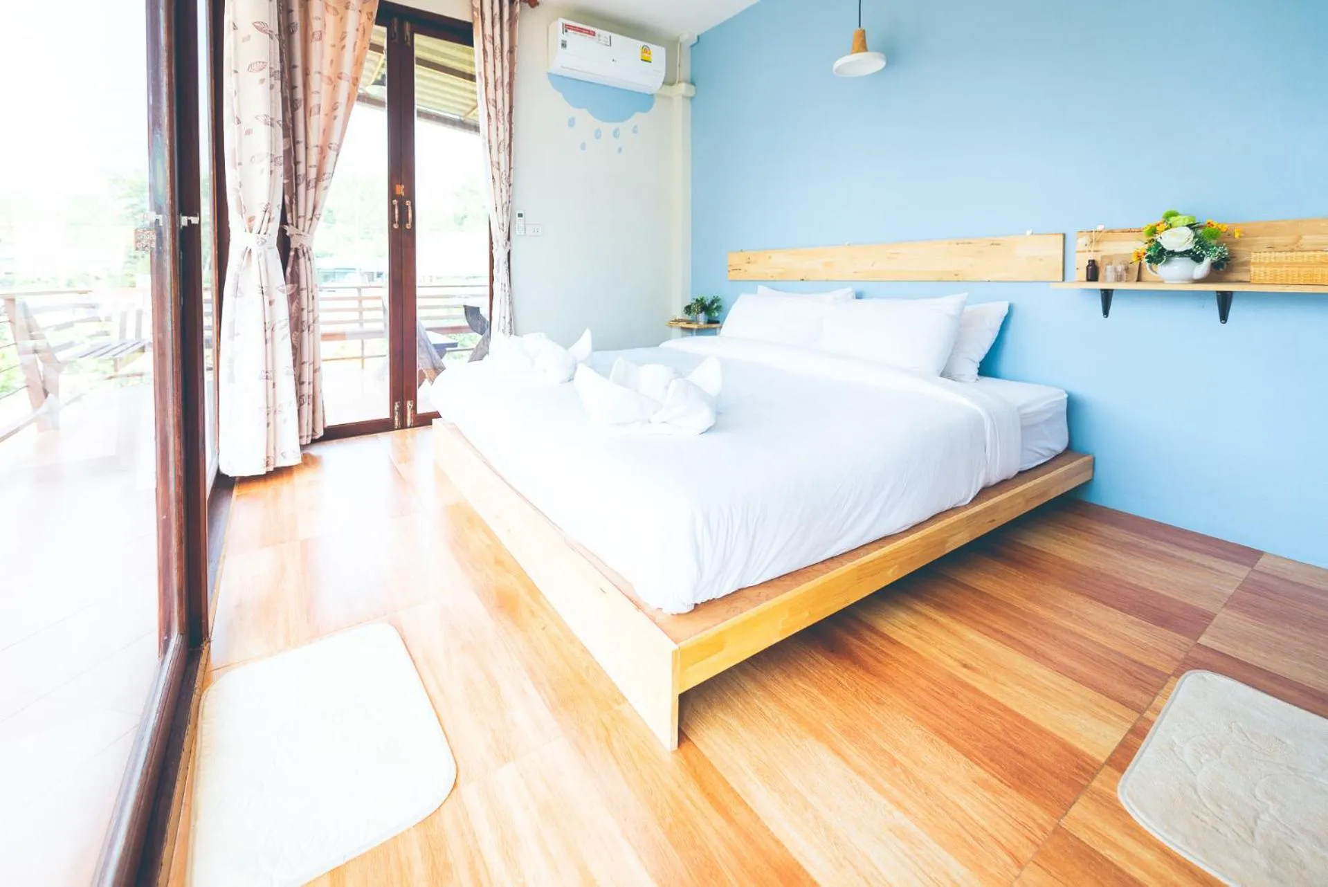 Bed in Wang Jai Kwang Space Inn