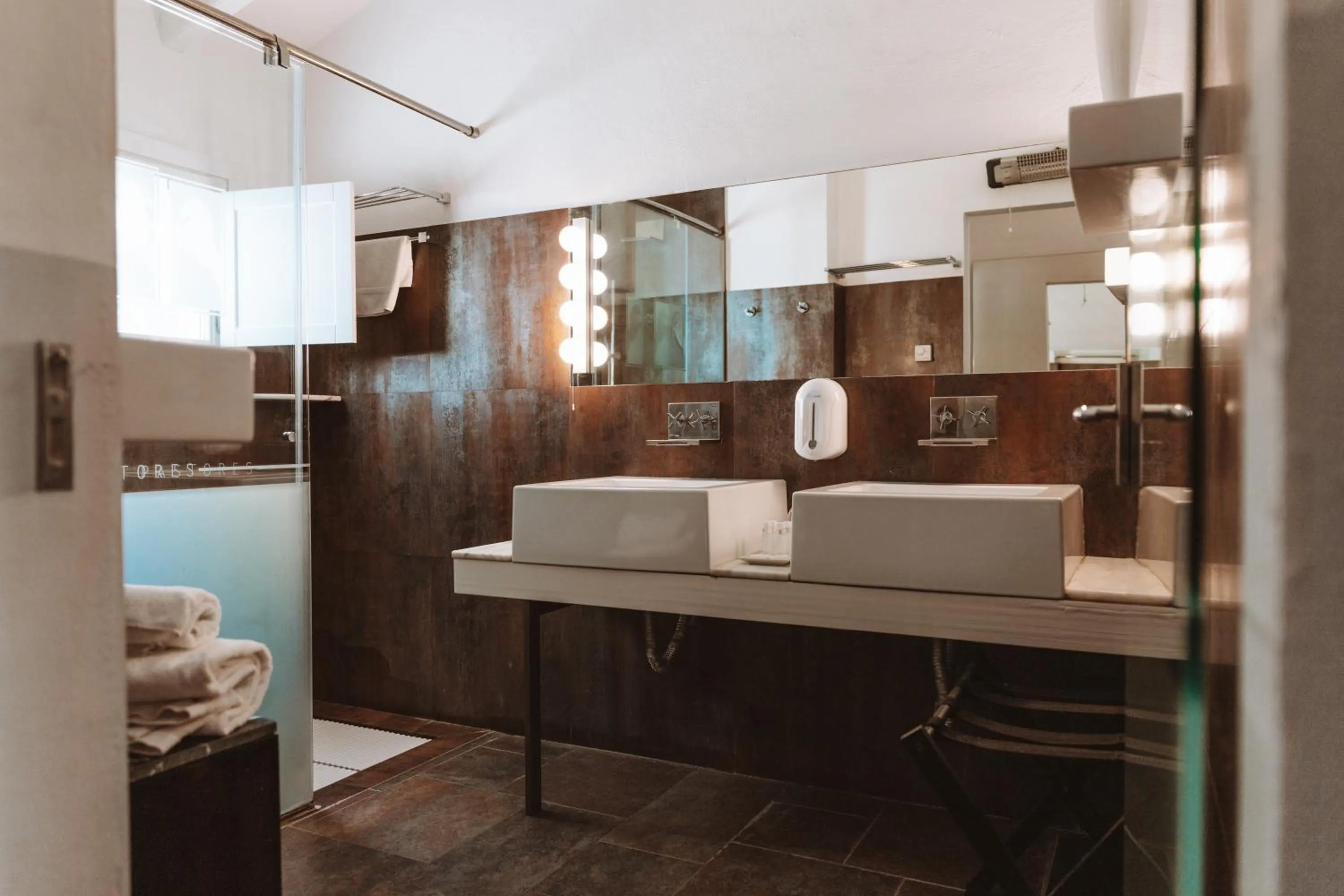 Shower in Hotel Finca Los Pilares de Ronda