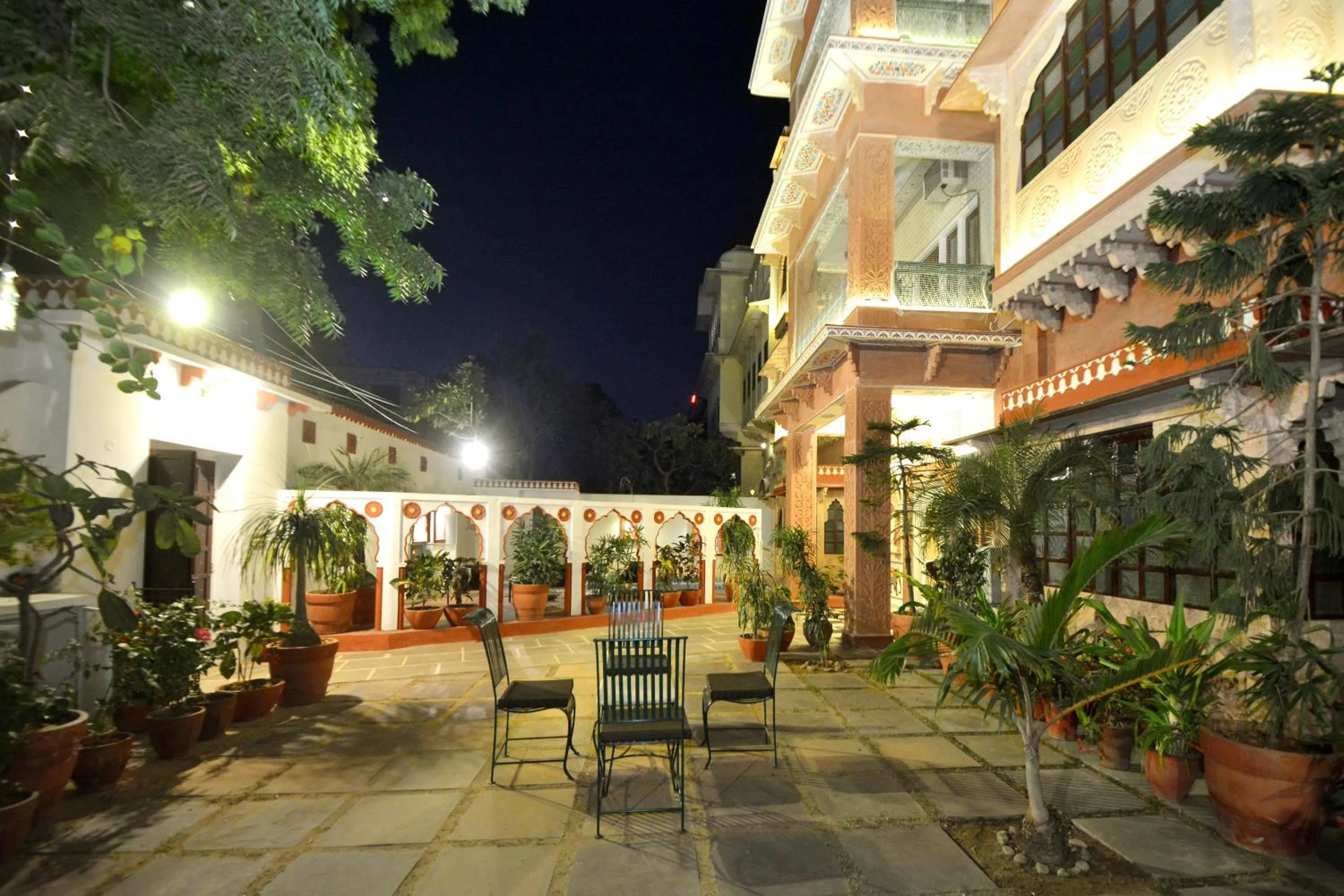 Patio in Mahal Khandela-A Heritage Hotel In Jaipur City Center