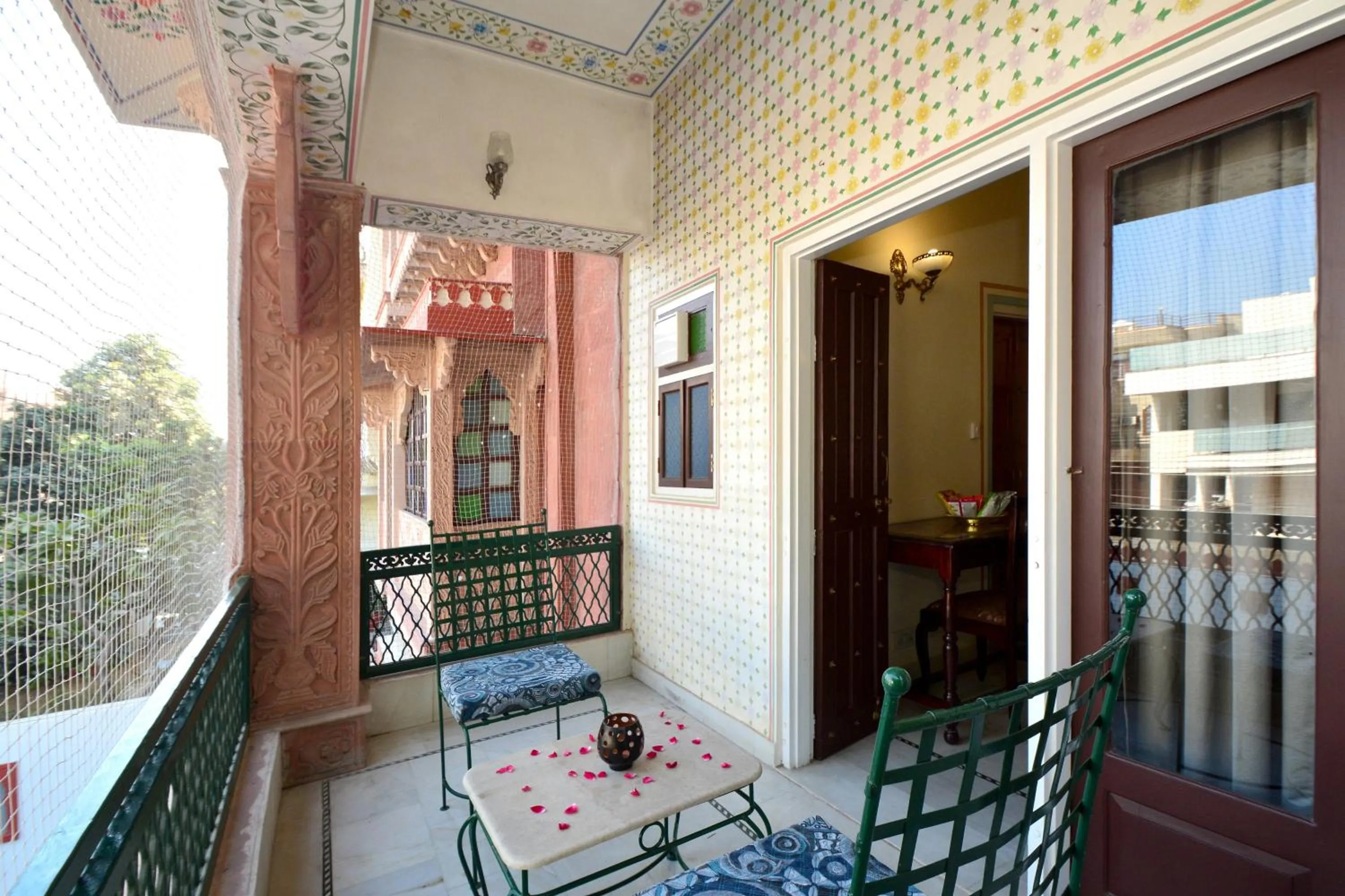 Mahal Khandela-A Heritage Hotel In Jaipur City Center