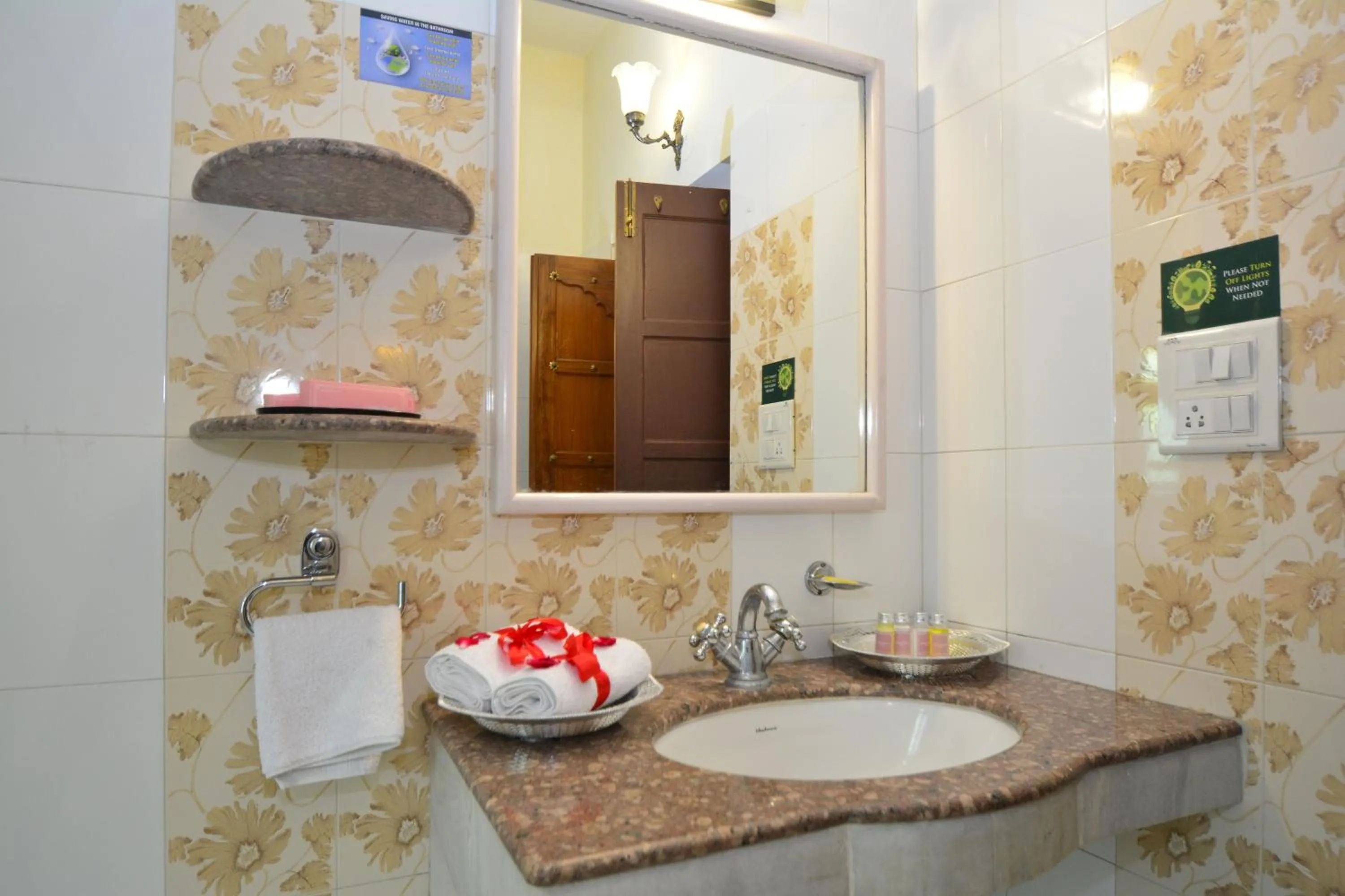 Mahal Khandela-A Heritage Hotel In Jaipur City Center