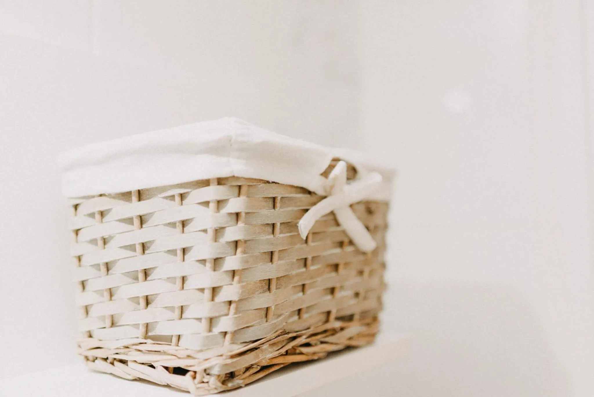 Decorative detail in BEST HOUSE, CENTRAL APRTM., AGIOU NIKOLAOU, PATRA