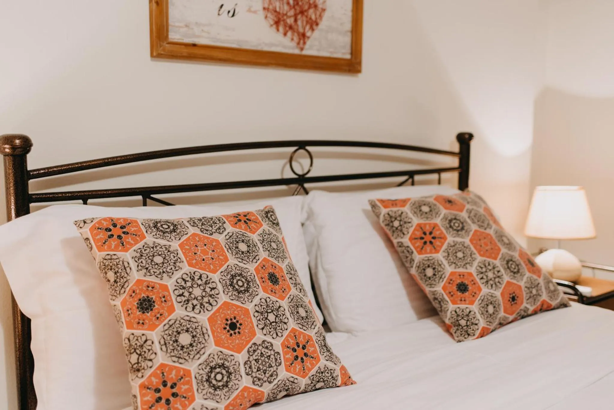 Bed in BEST HOUSE, CENTRAL APRTM., AGIOU NIKOLAOU, PATRA