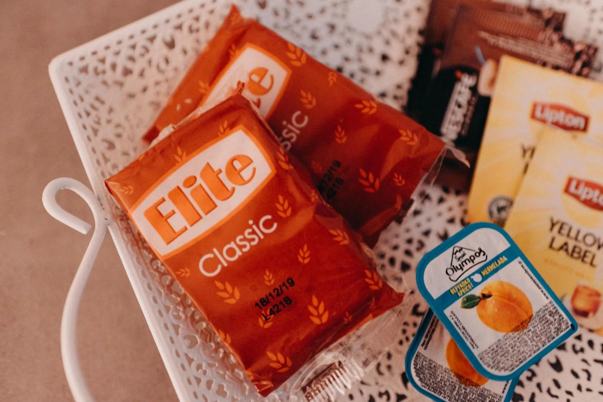 Coffee/tea facilities in BEST HOUSE, CENTRAL APRTM., AGIOU NIKOLAOU, PATRA