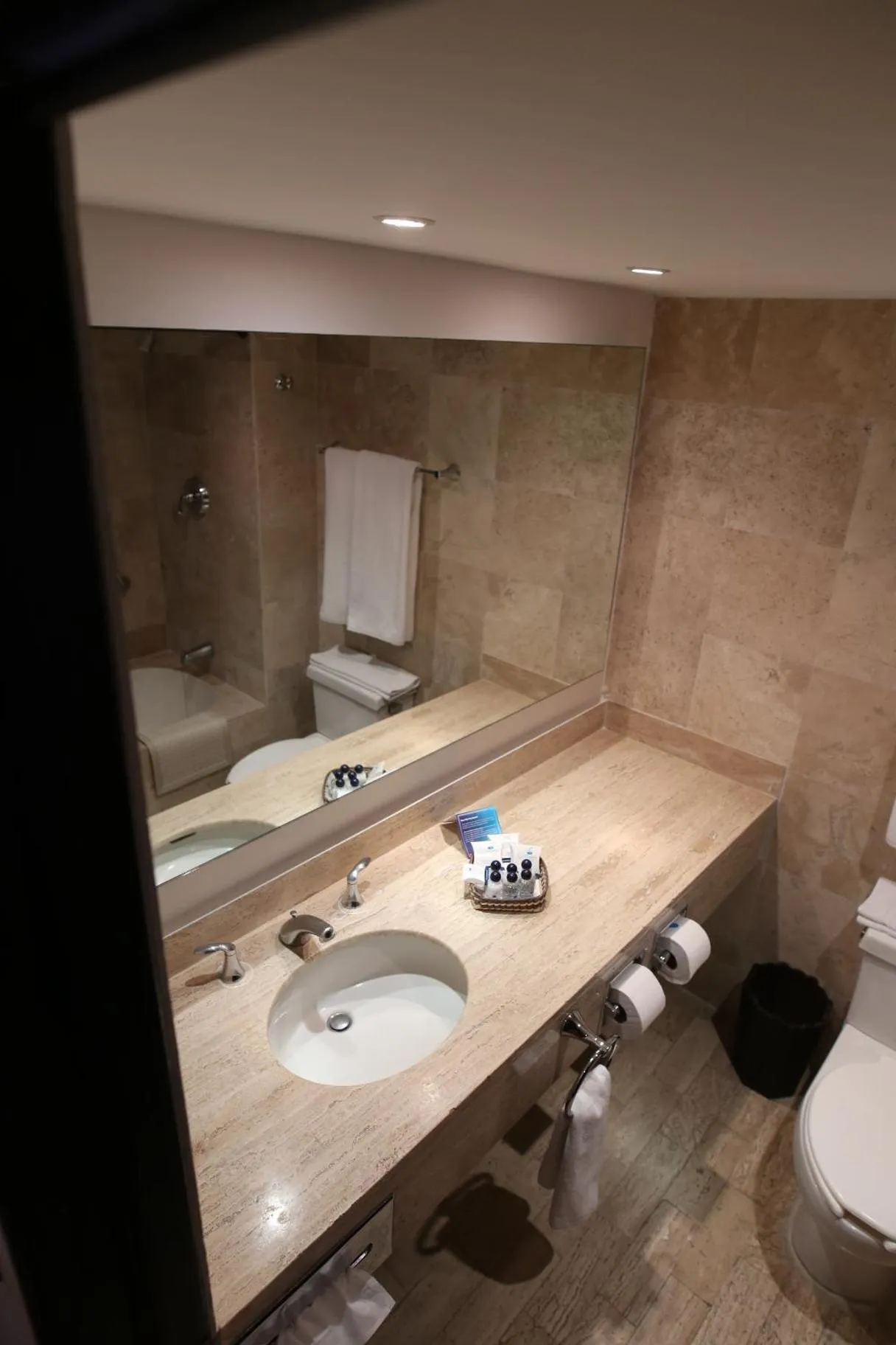 Bathroom in Hotel Montetaxco