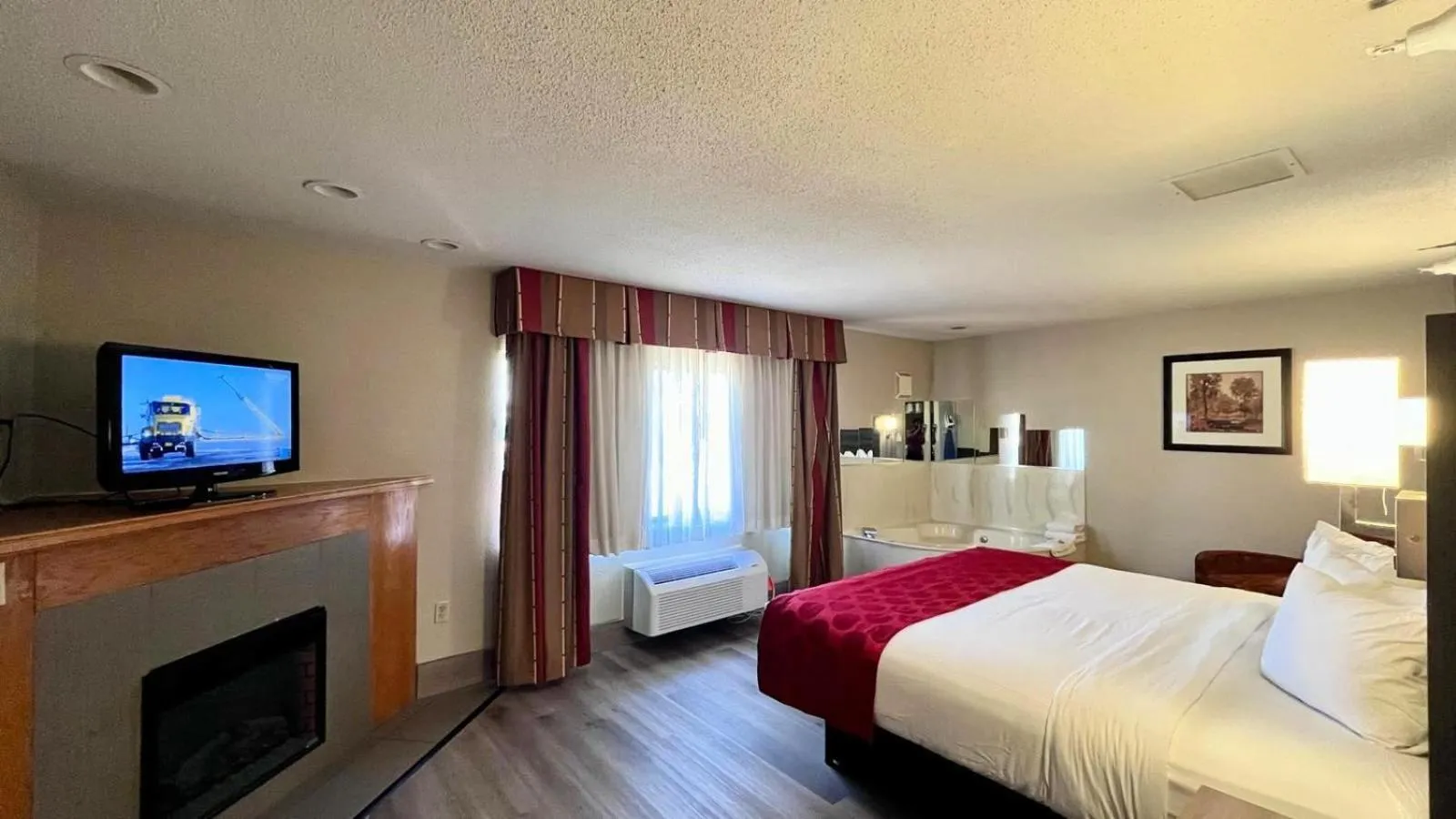 Bed in Ramada by Wyndham Platte City KCI Airport
