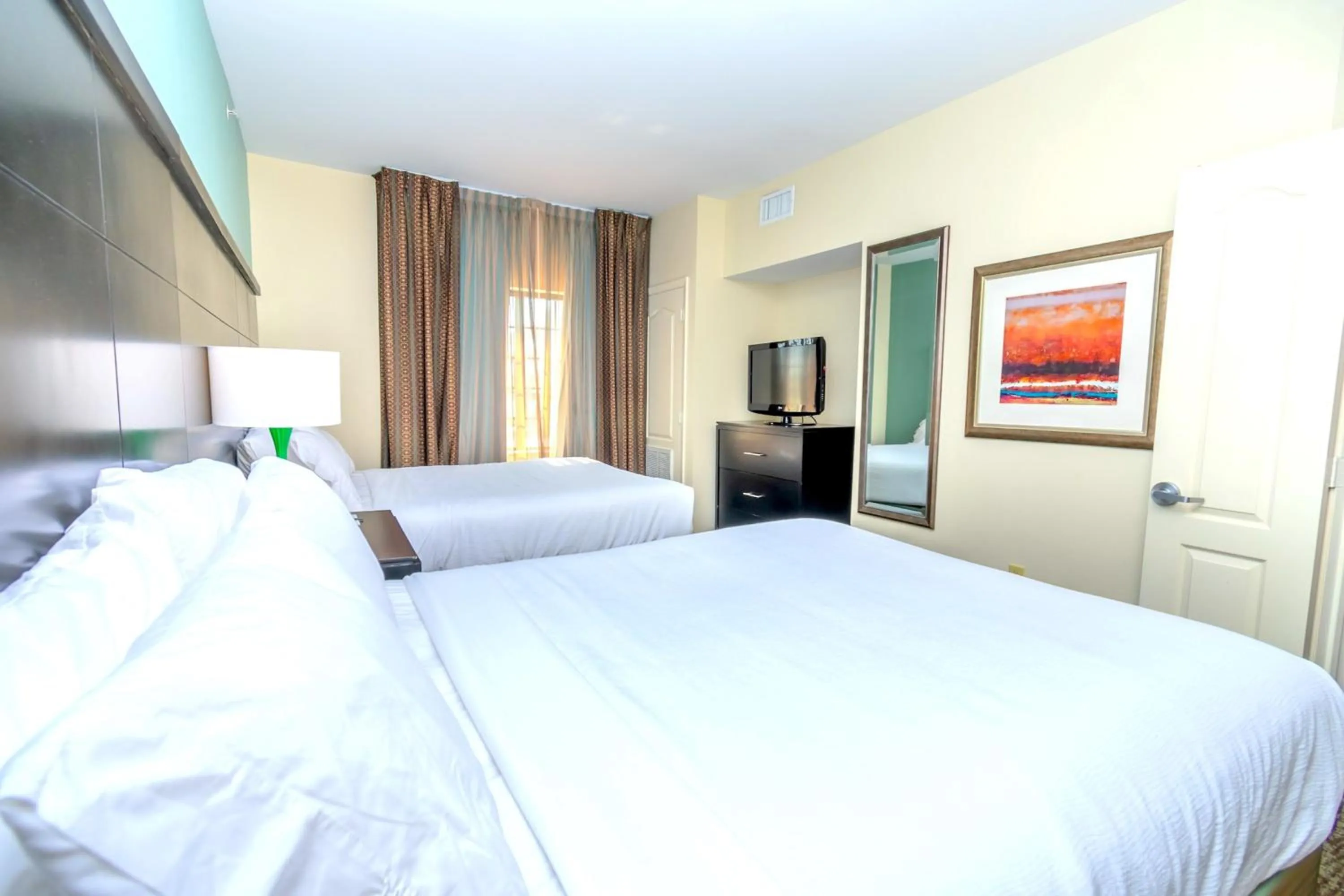 Photo of the whole room, Bed in Staybridge Suites Houston - IAH Airport by IHG