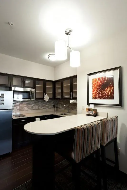 Kitchen or kitchenette in Staybridge Suites Houston - IAH Airport by IHG