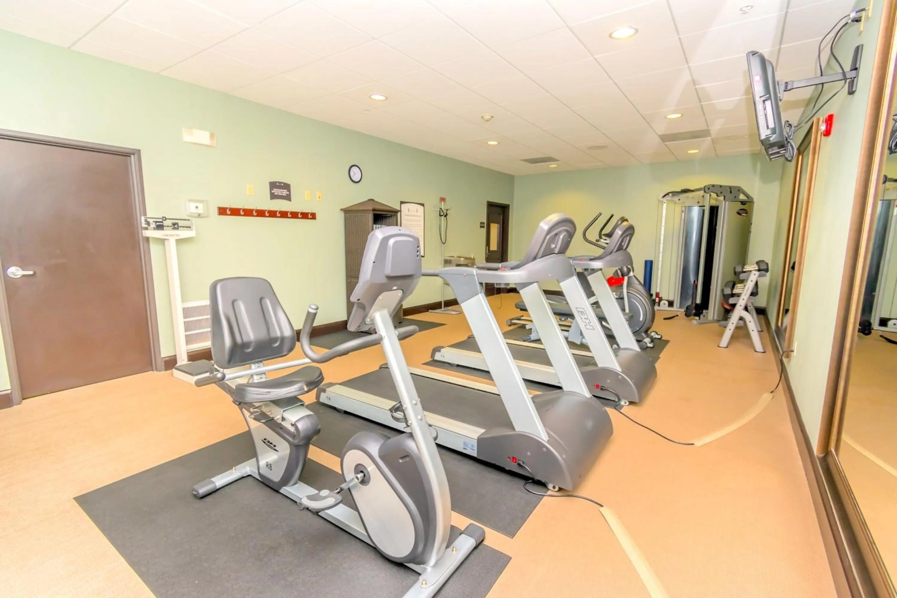 Fitness centre/facilities in Staybridge Suites Houston - IAH Airport by IHG
