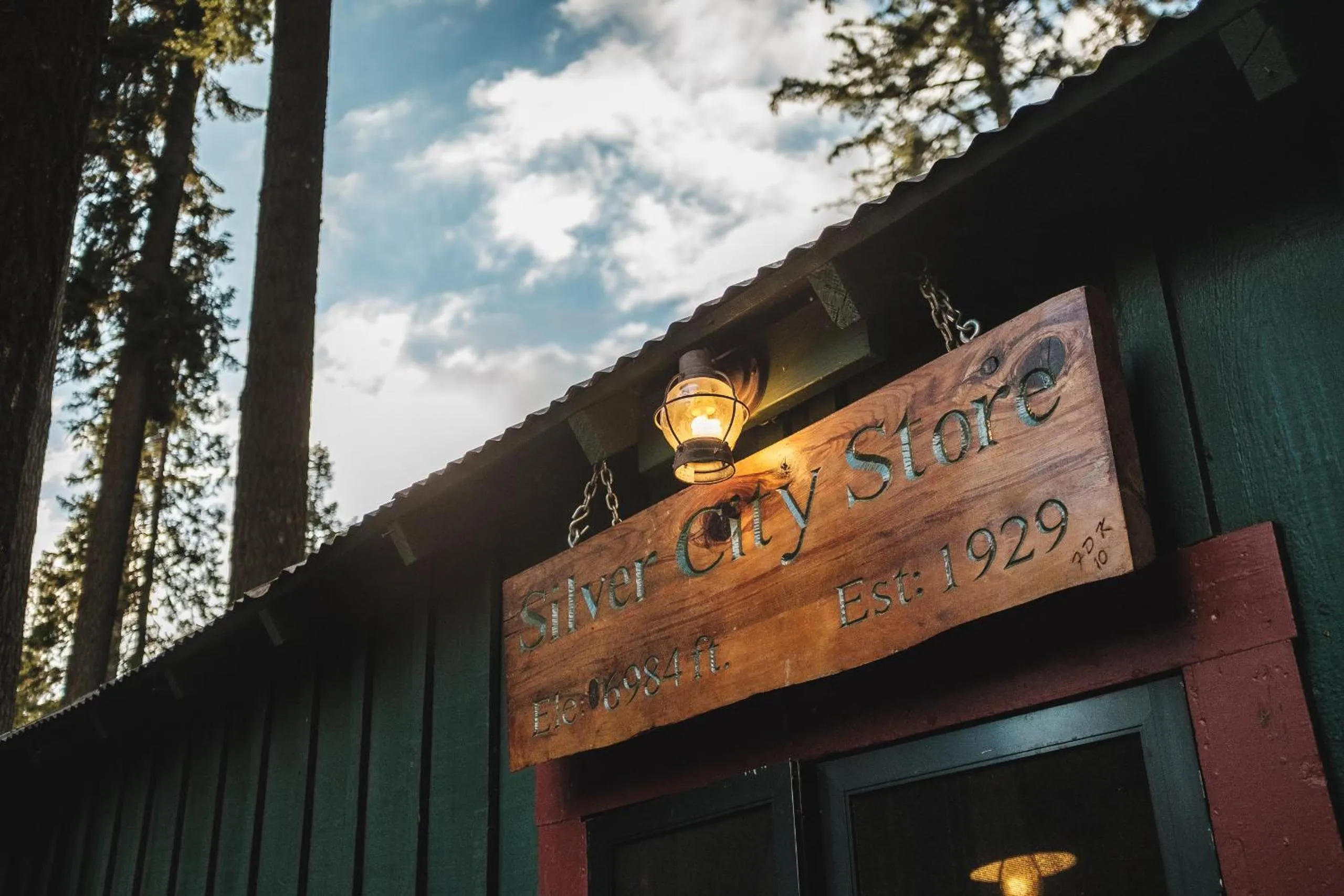 On-site shops in Silver City Mountain Resort