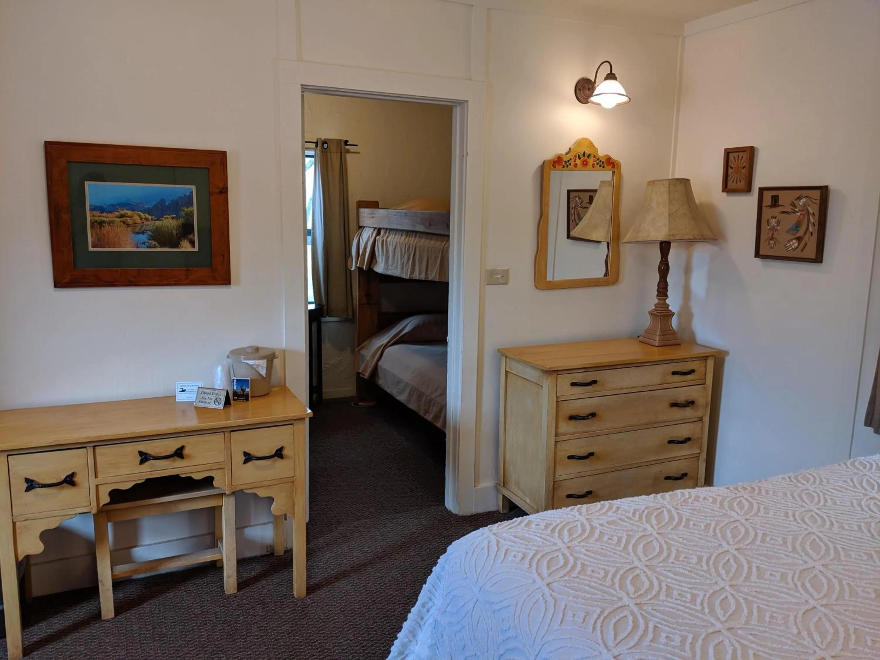 Bed in Saguaro Lake Ranch