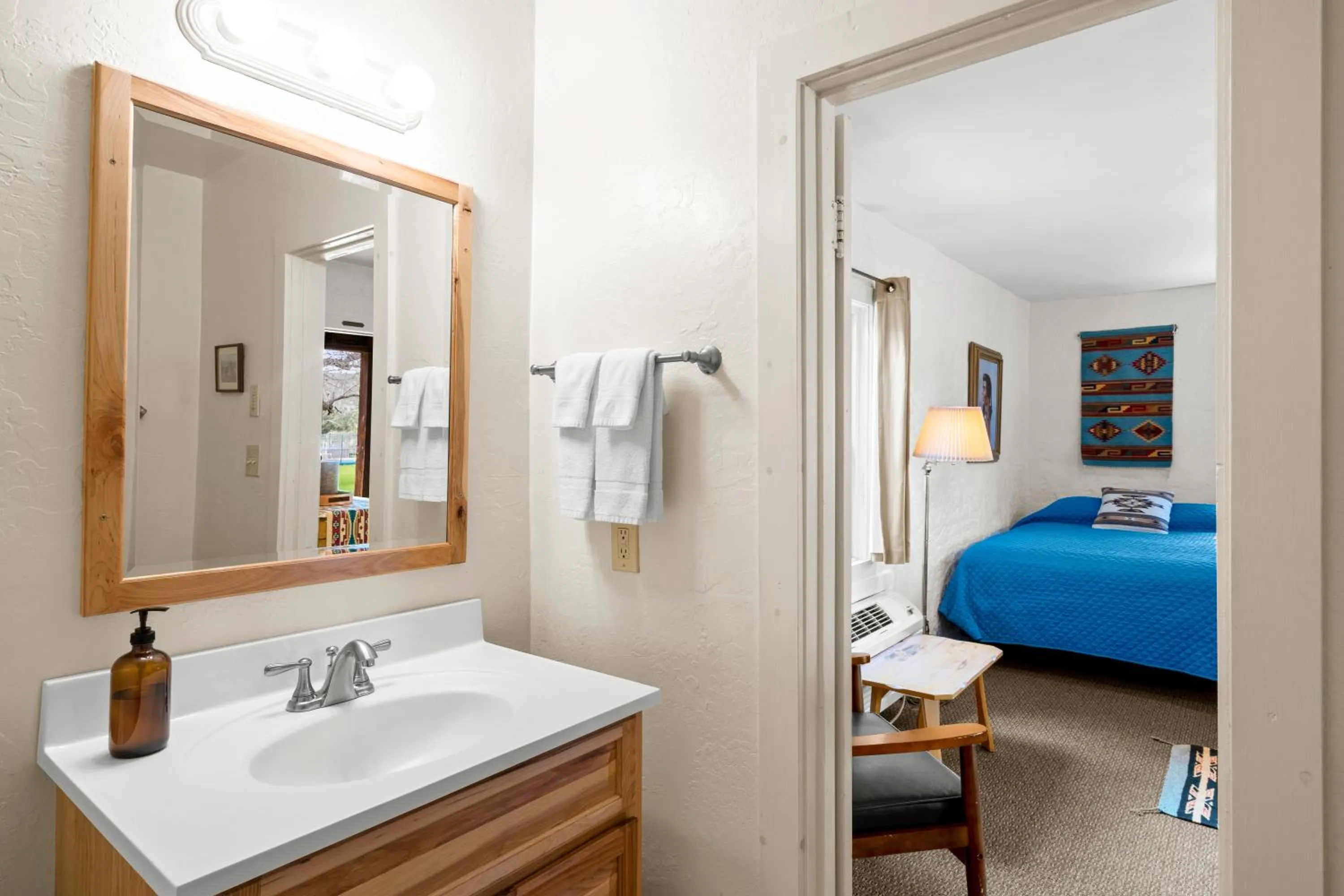 Bed in Saguaro Lake Ranch