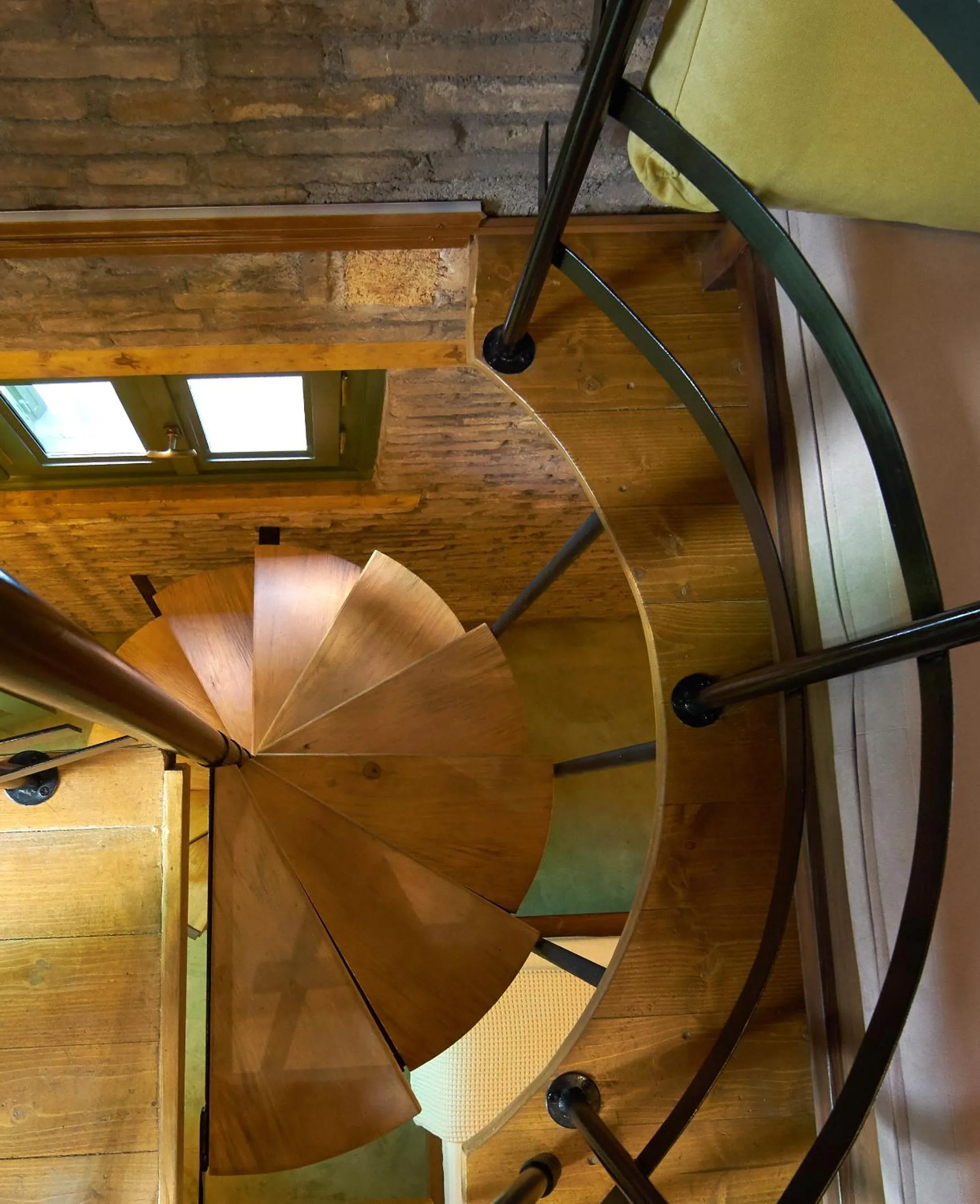 Other in Athenian Residences