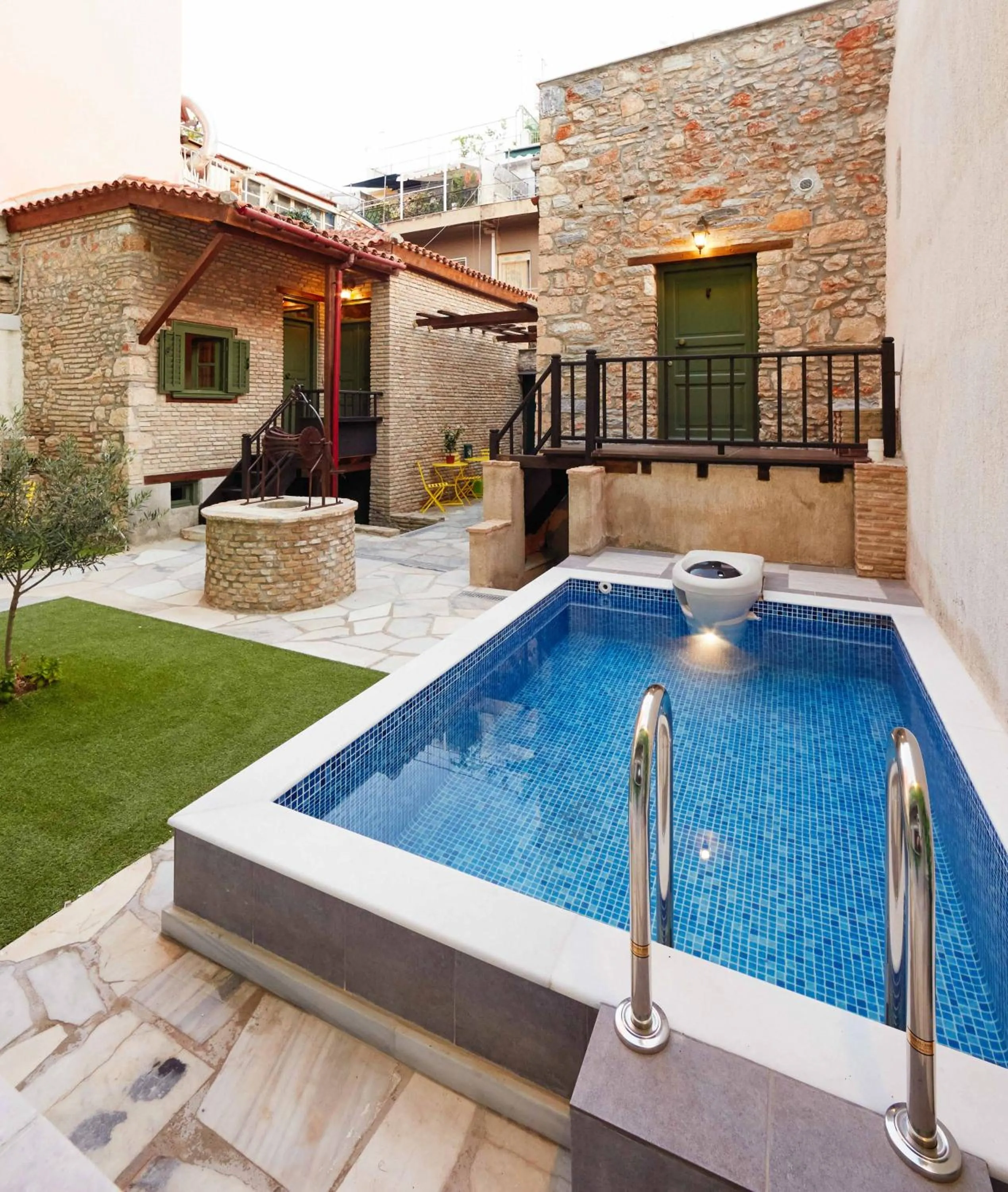 Swimming pool in Athenian Residences