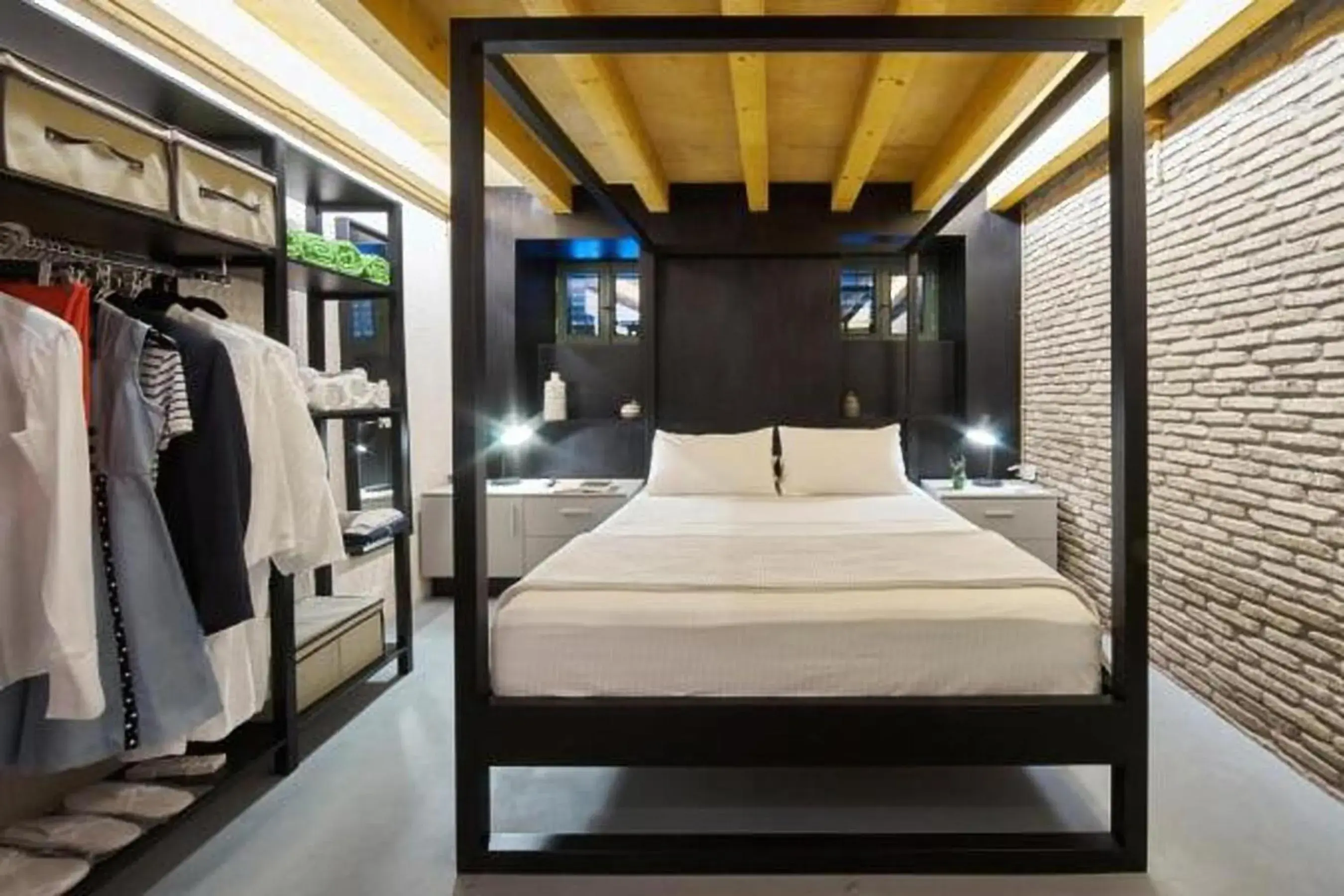 Deluxe Residence with Balcony in Athenian Residences Deluxe Residence with Balcony in Athenian Residences