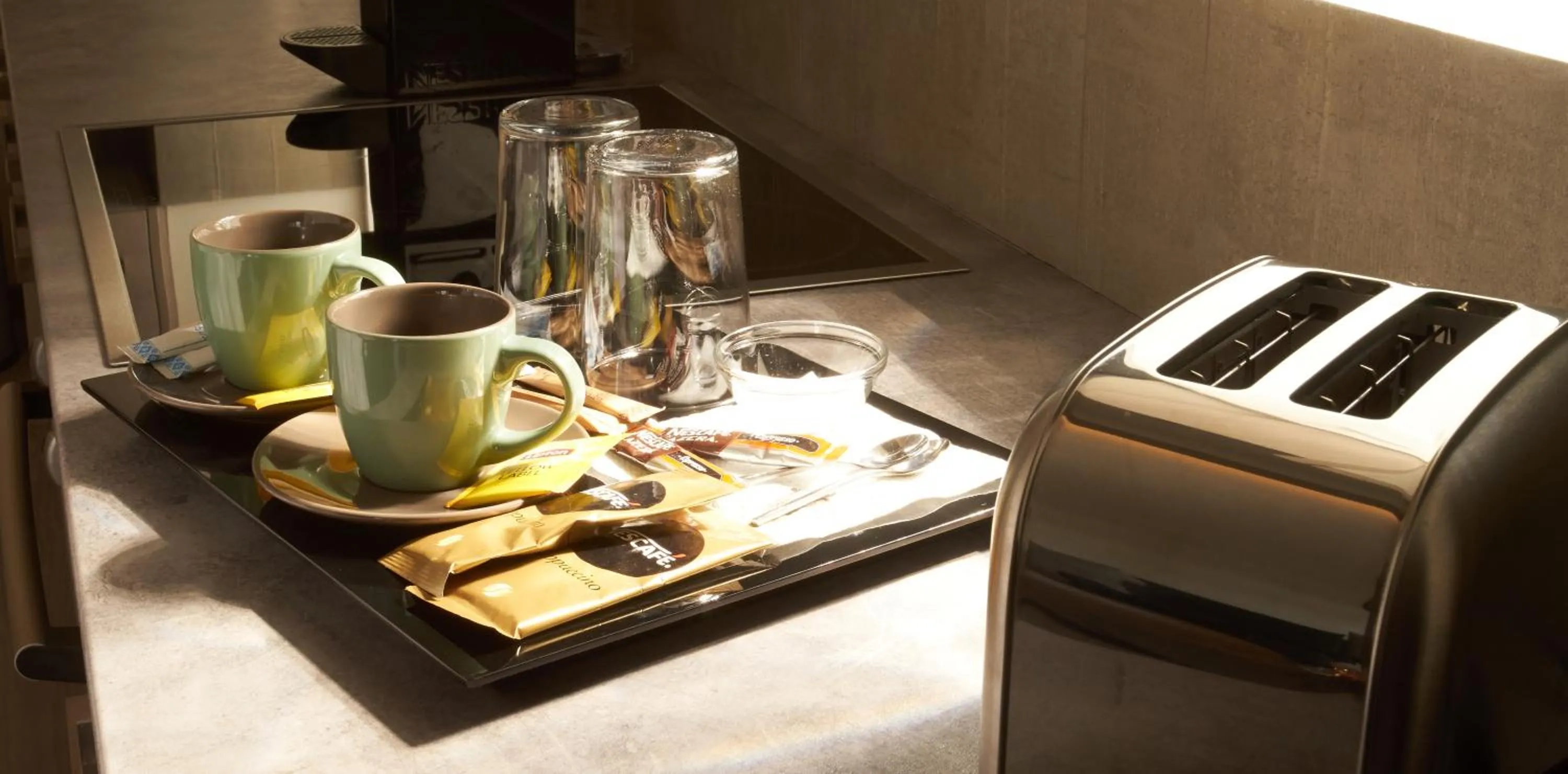 Coffee/tea facilities in Athenian Residences