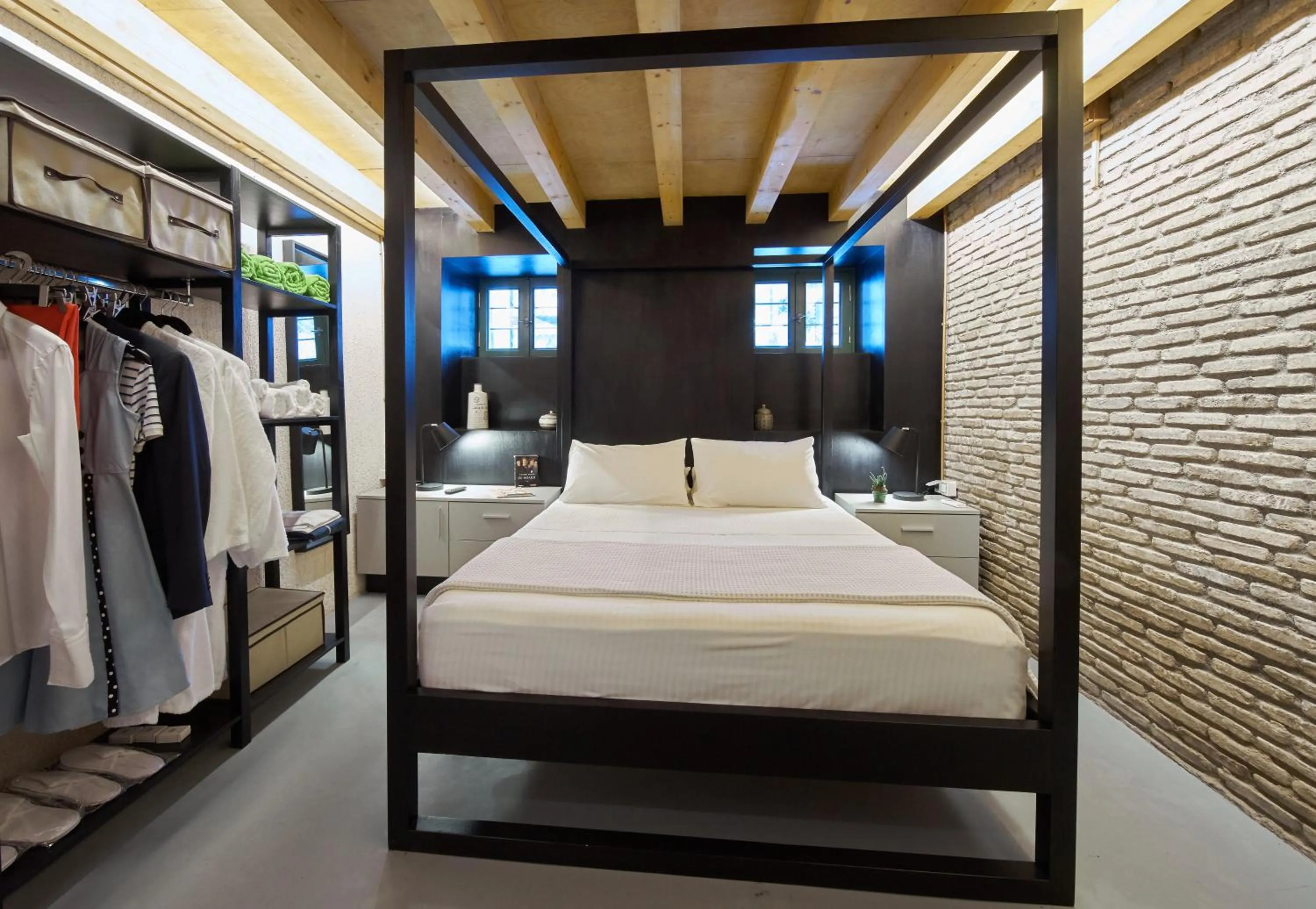 Bed in Athenian Residences