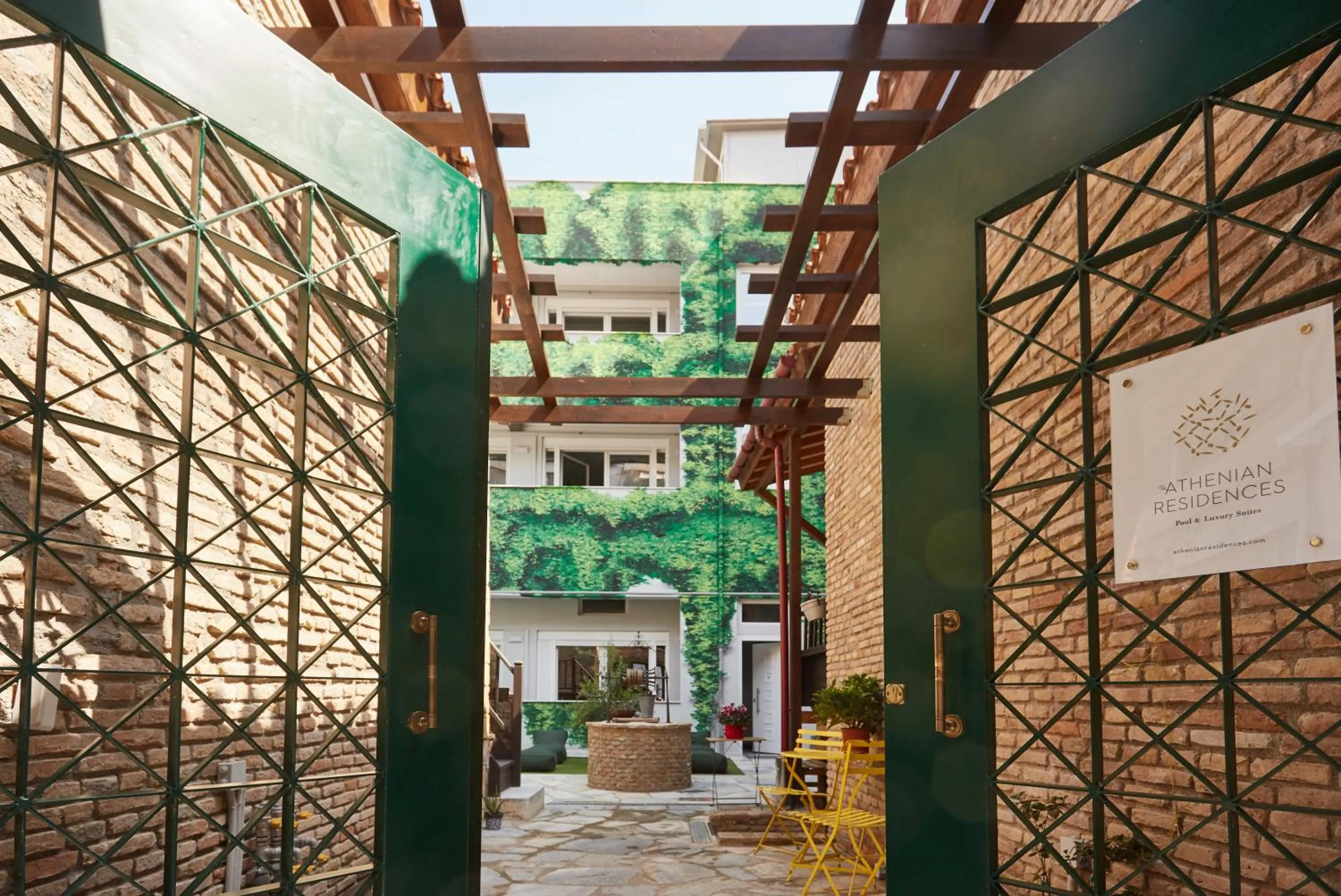 Property building in Athenian Residences